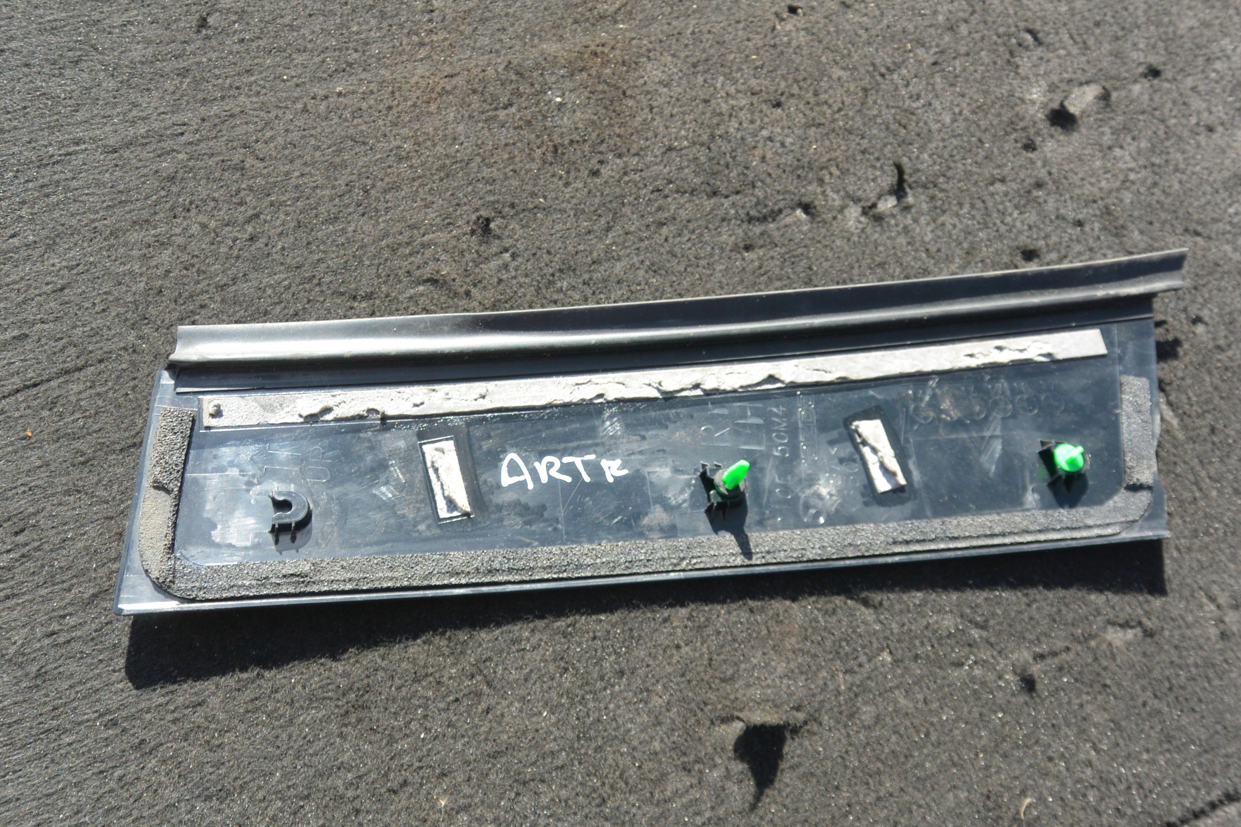 moulding cap door vertical left rear part MAZDA CX3 CX-3