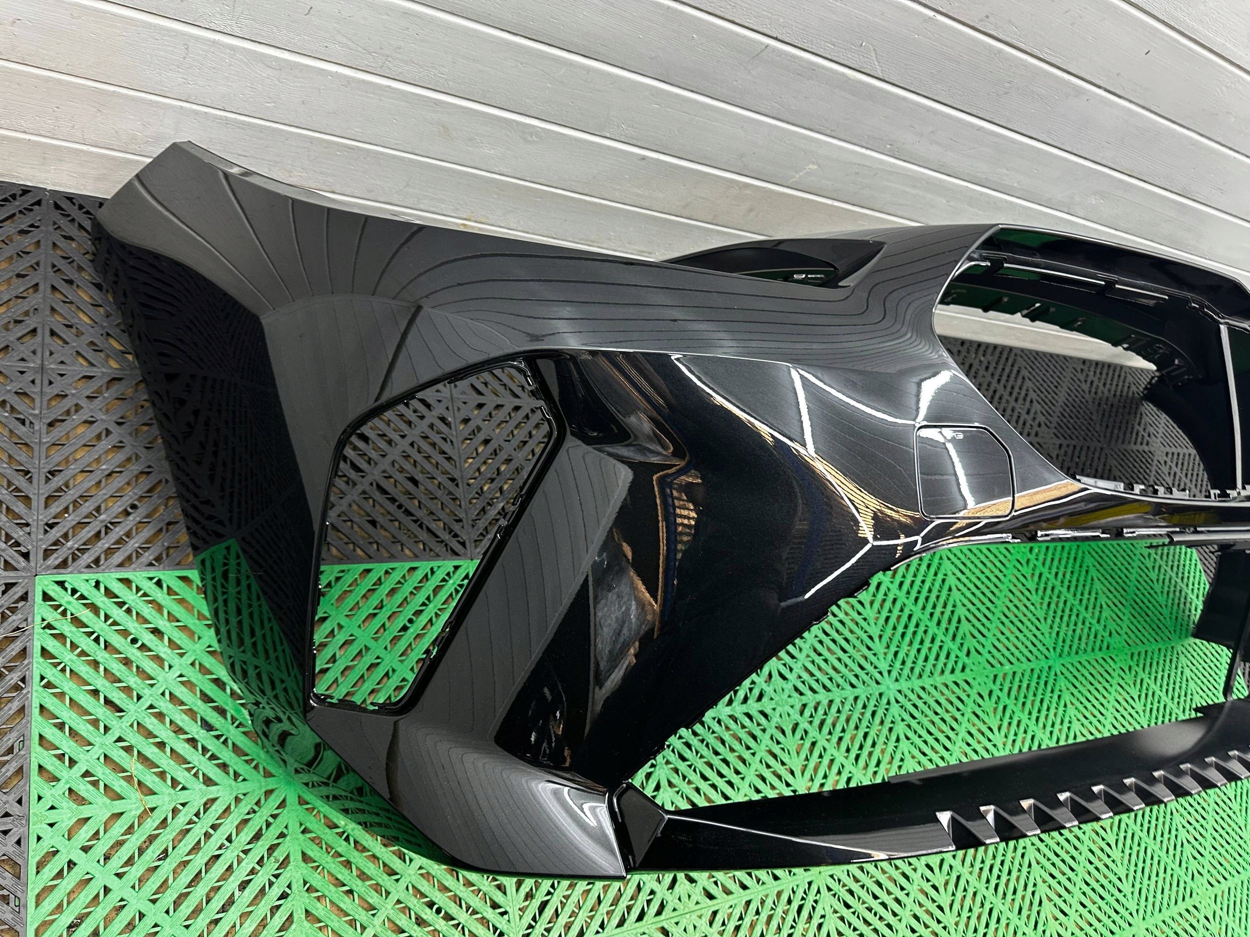 front bumper front BMW 1 F70 colour 475