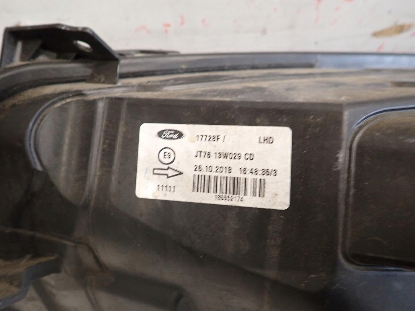 light front front right FORD COURIER MK2 LIFT 2018- JT76-13W029-CD