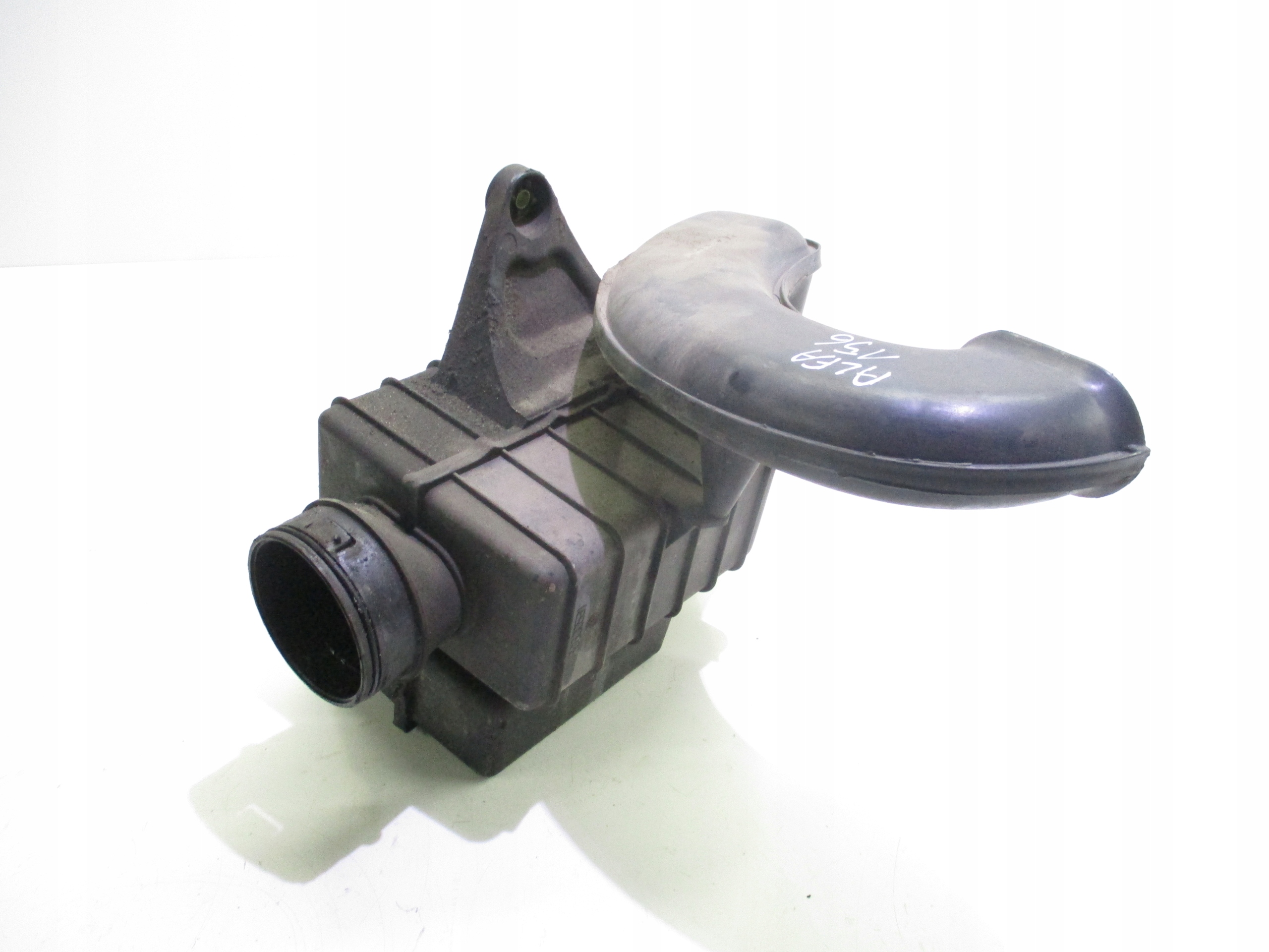 60630531 - Alfa Romeo 156 2.0 JTS 03-06 воздушный резонатор