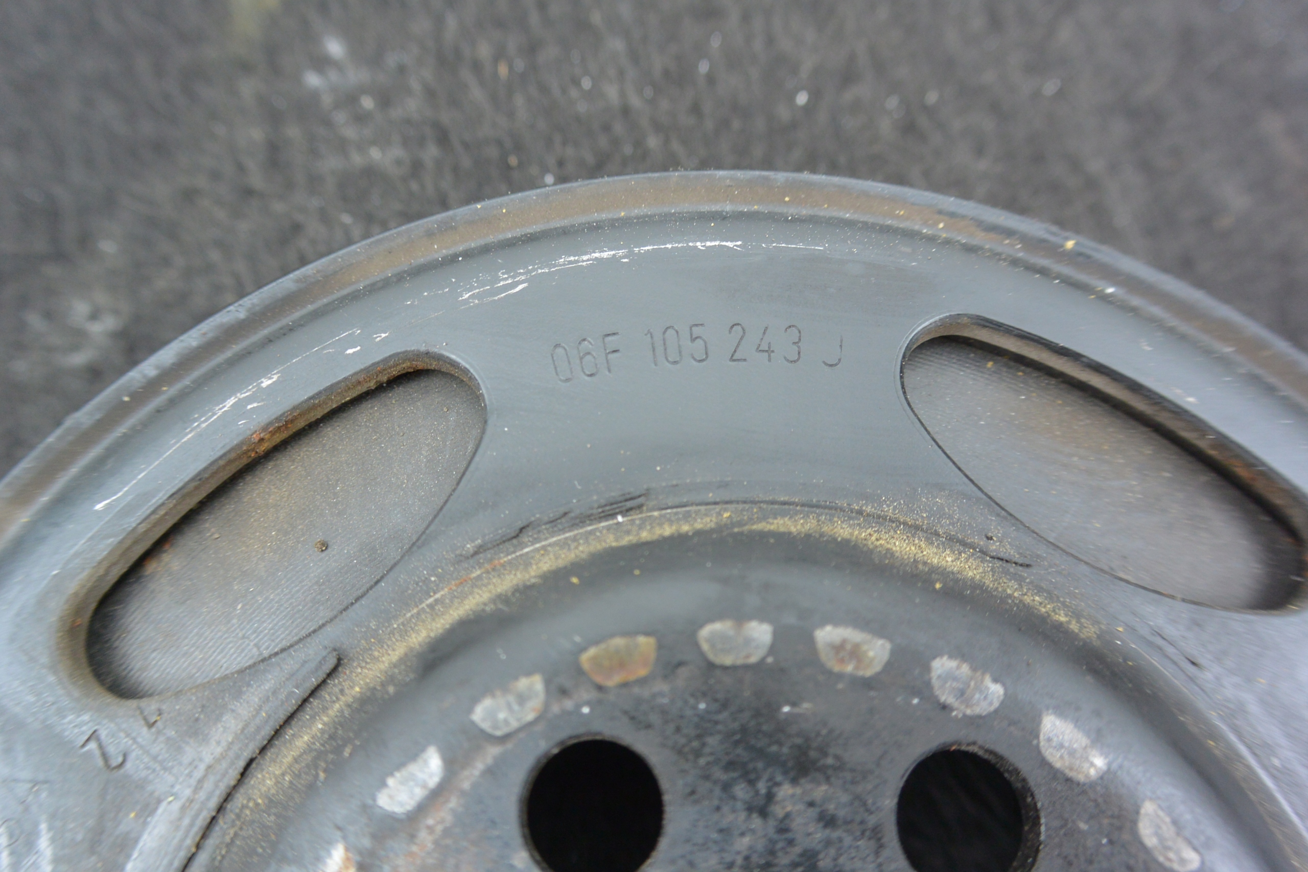 pulley 2.0 TFSI AUDI TT 8J VW SEAT