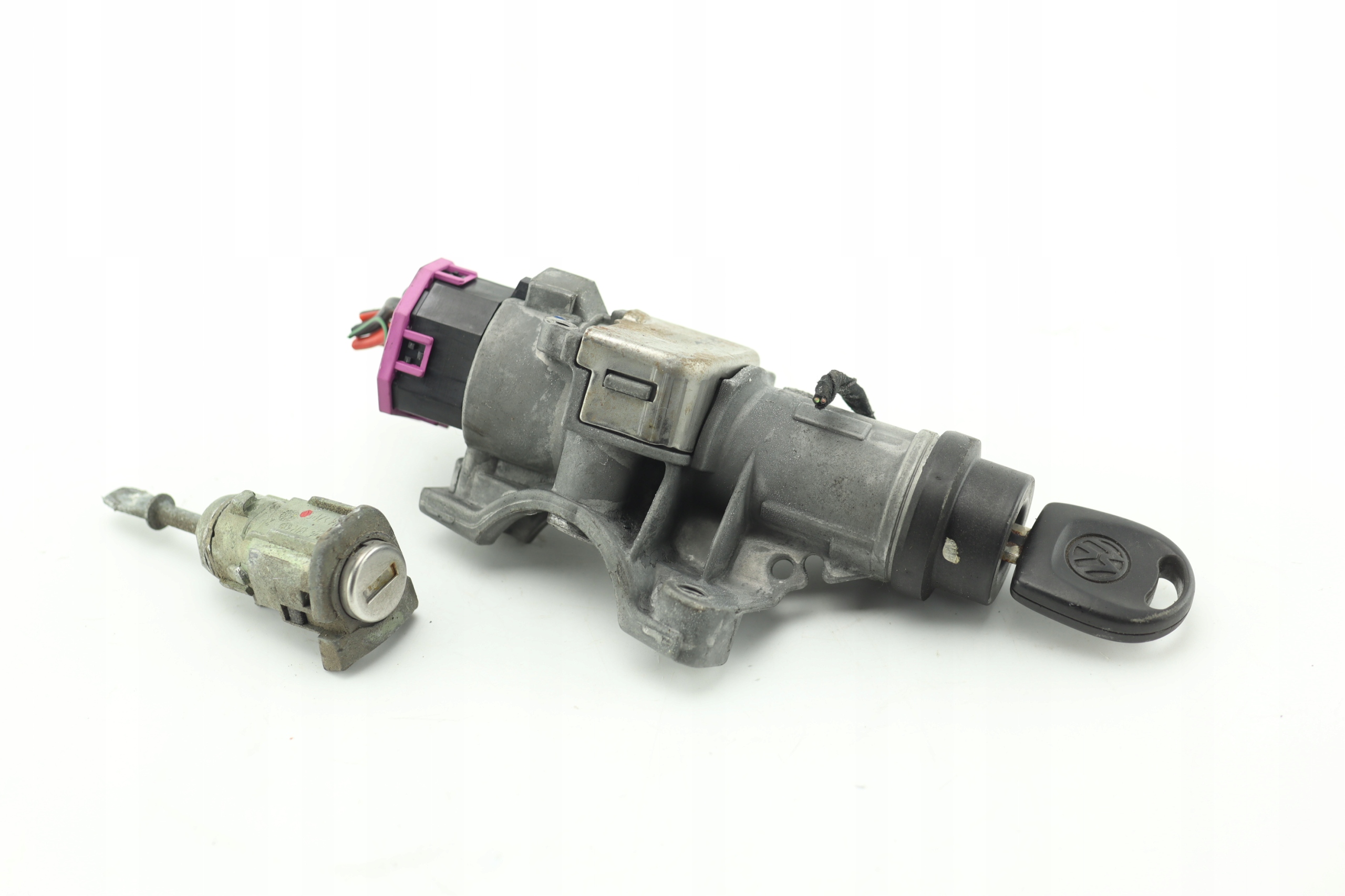 КЛЮЧ ЗАЖИГАНИЯ ВСТАВКА VOLKSWAGEN FOX 4B0905851G