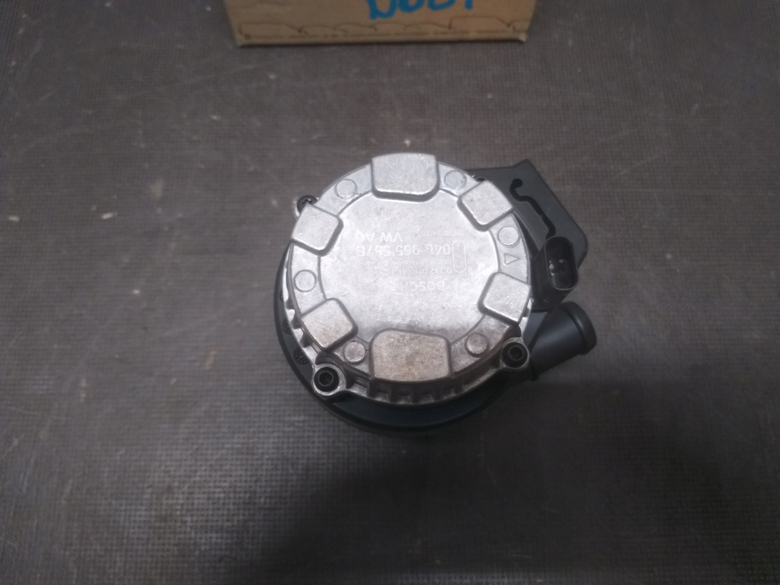 WATER PUMP VW SEAT SKODA AUDI 04L965567B
