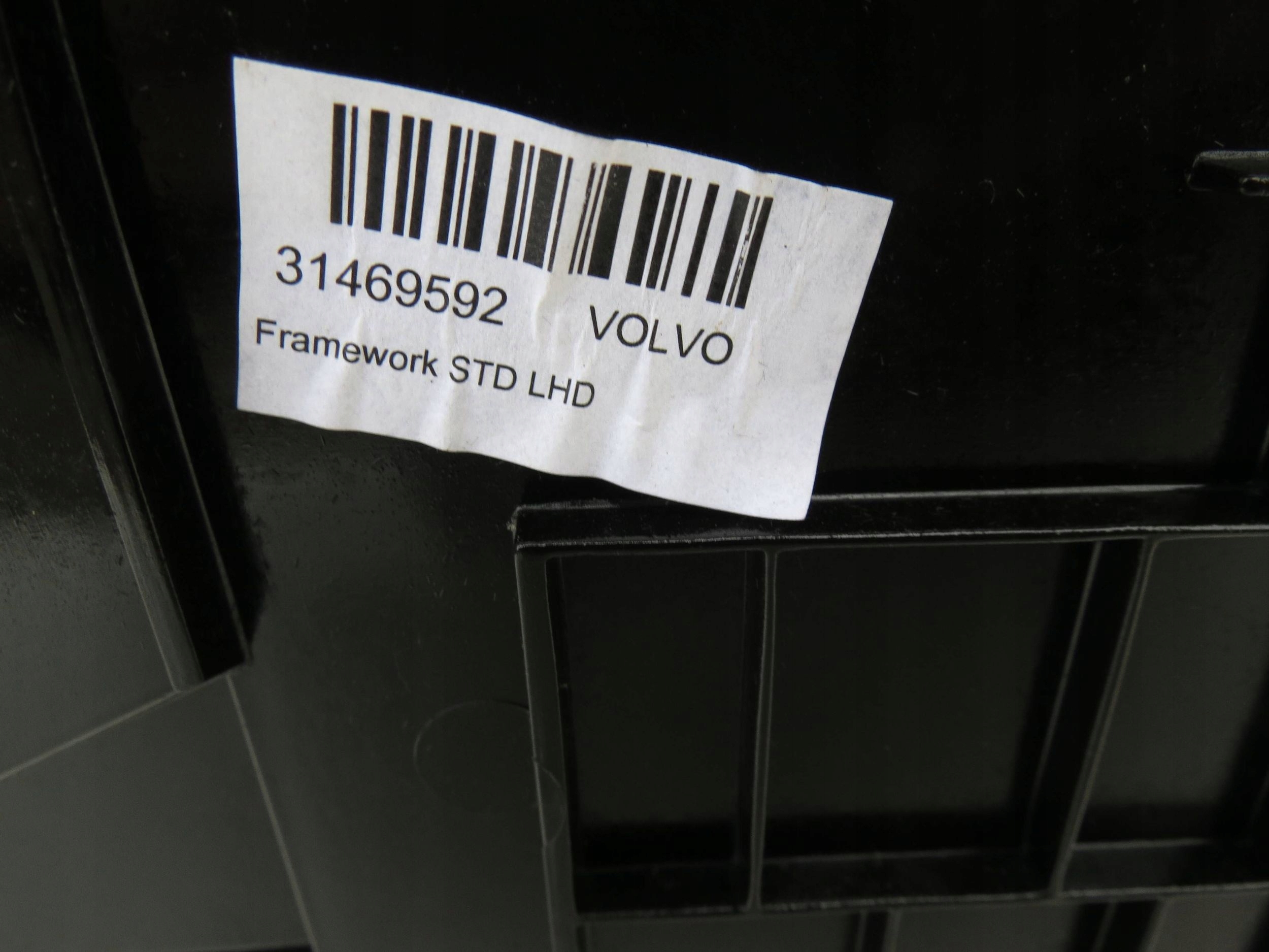 console TUNEL central VOLVO S90 II 2.0 D 190KM 2016-2021R 31389613
