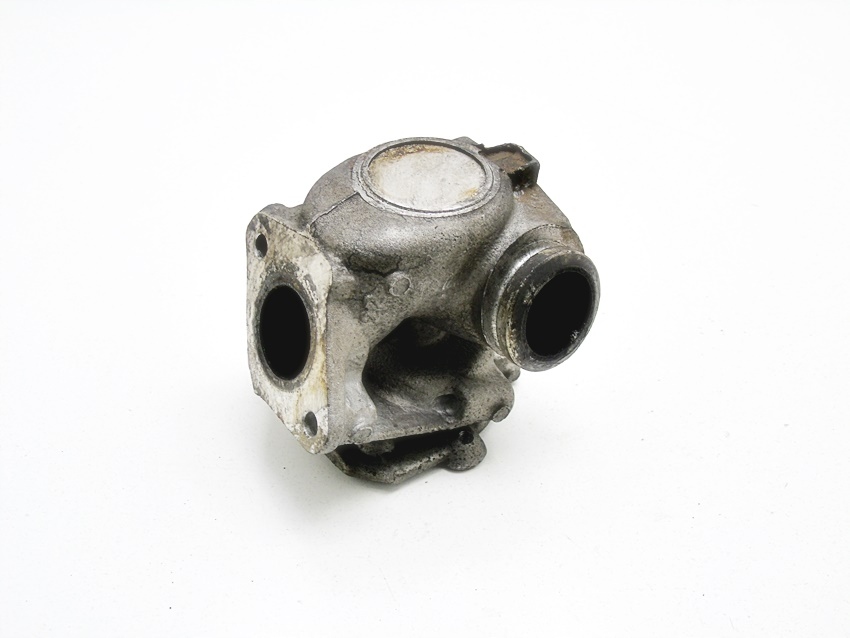 EN48000 - Корпус EGR 1.6 HDI C4 C5 207 307 407 308 MINI C2