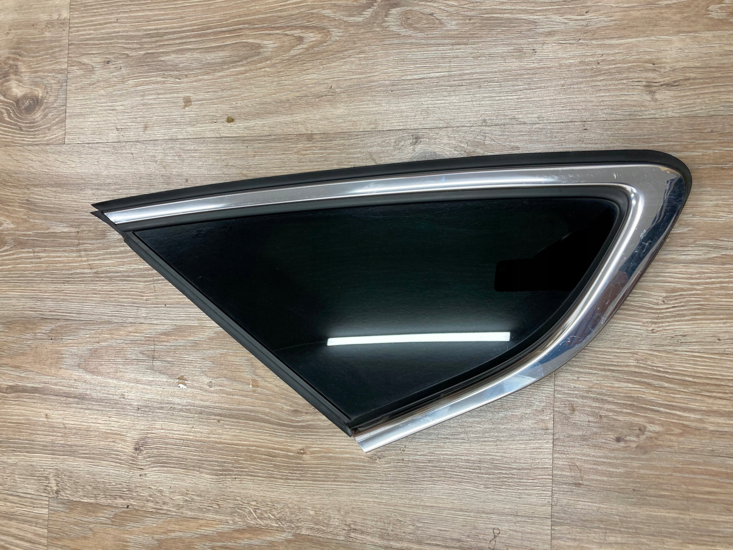 DS73-A29701 - Fusion Mondeo MK5 кузовное стекло левое