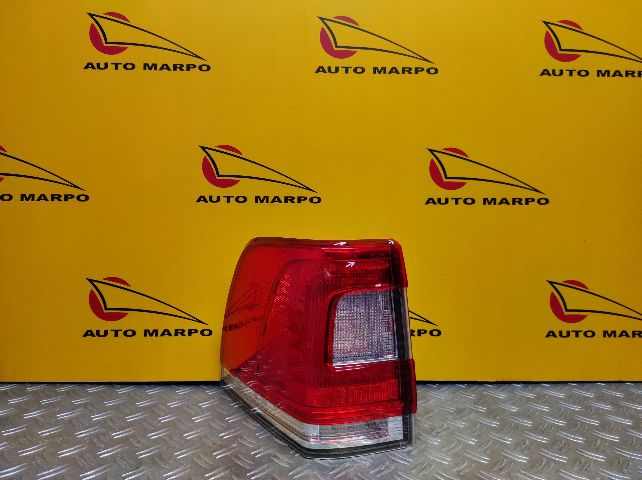 ЛІНКОЛЬН НАВІГАТОР РЕСТАЙЛІНГ 2014- ФАРА ЗАД. LED L USA