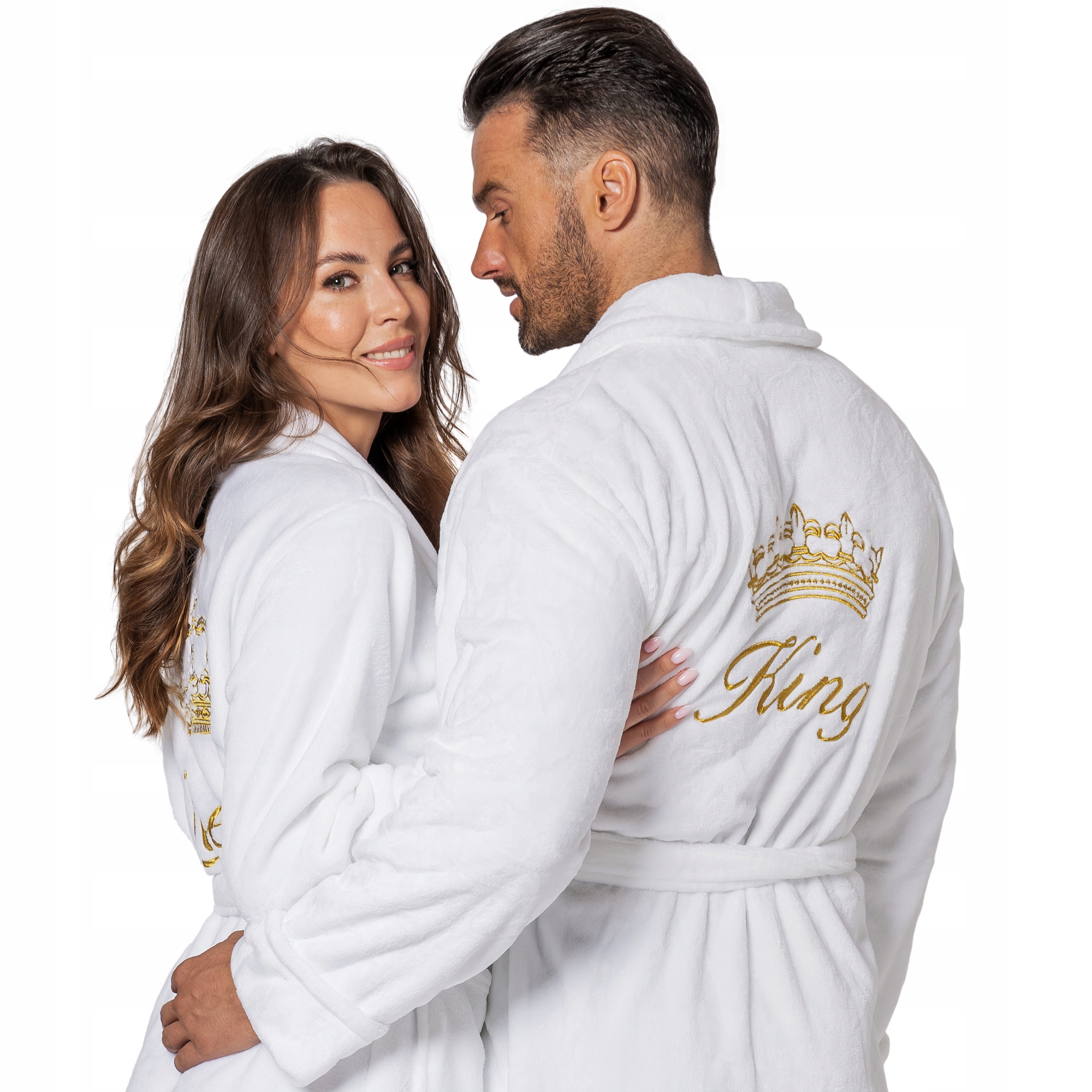 SZLAFROK MĘSKI Z HAFTEM KING BIAŁY S/M KOŁNIERZ Zapięcie wiązanie