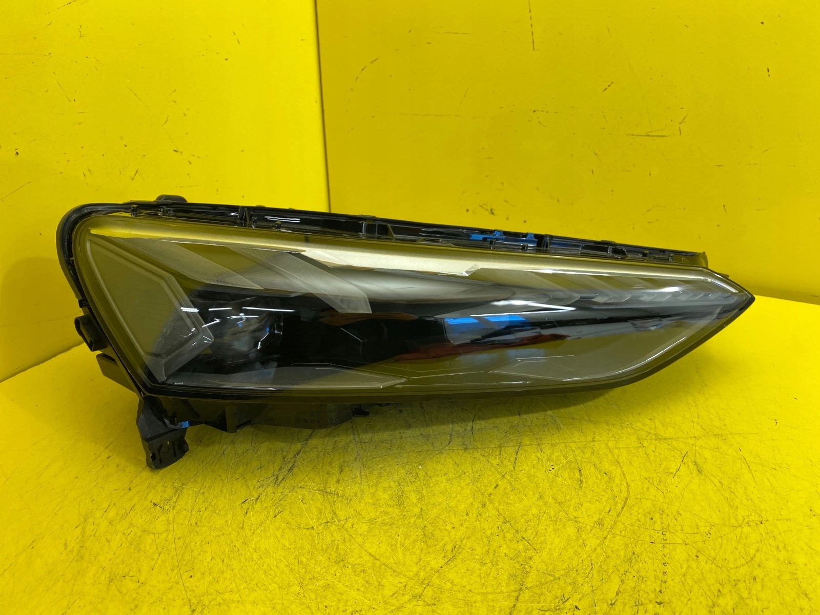 ФАРА FORD FOCUS ST RS Mk4 IV 18+ ПОВНИЙ КОМПЛЕКТ LED CZARNA