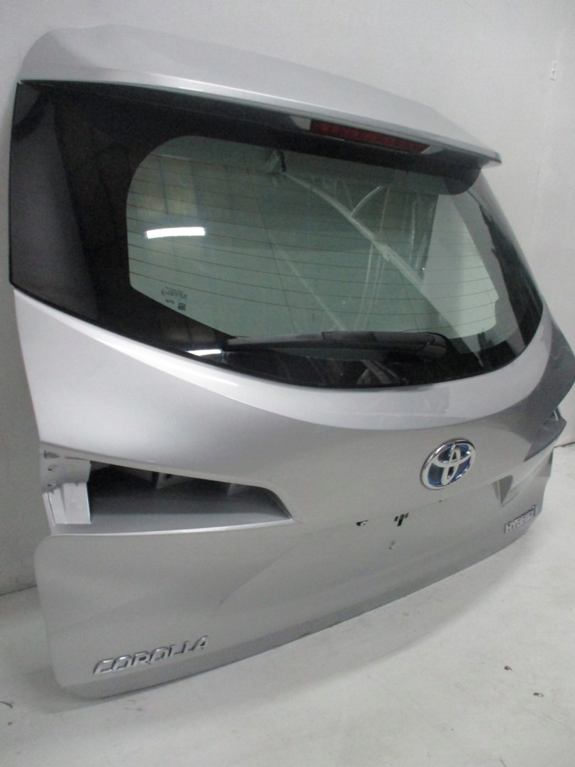 Klapa tylna TOYOTA COROLLA E21 20R KOMBI KAMERA Typ samochodu Samochody osobowe