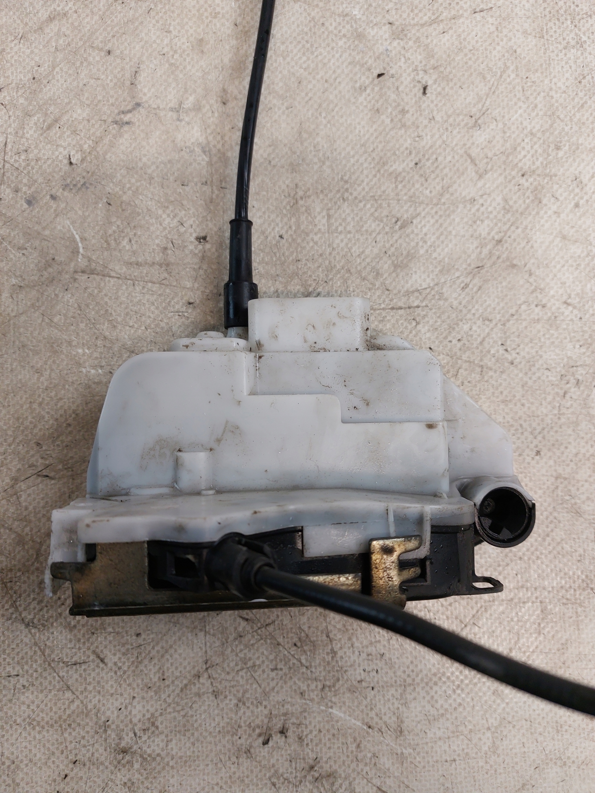lock door left front CITROEN C3 and 5PIN