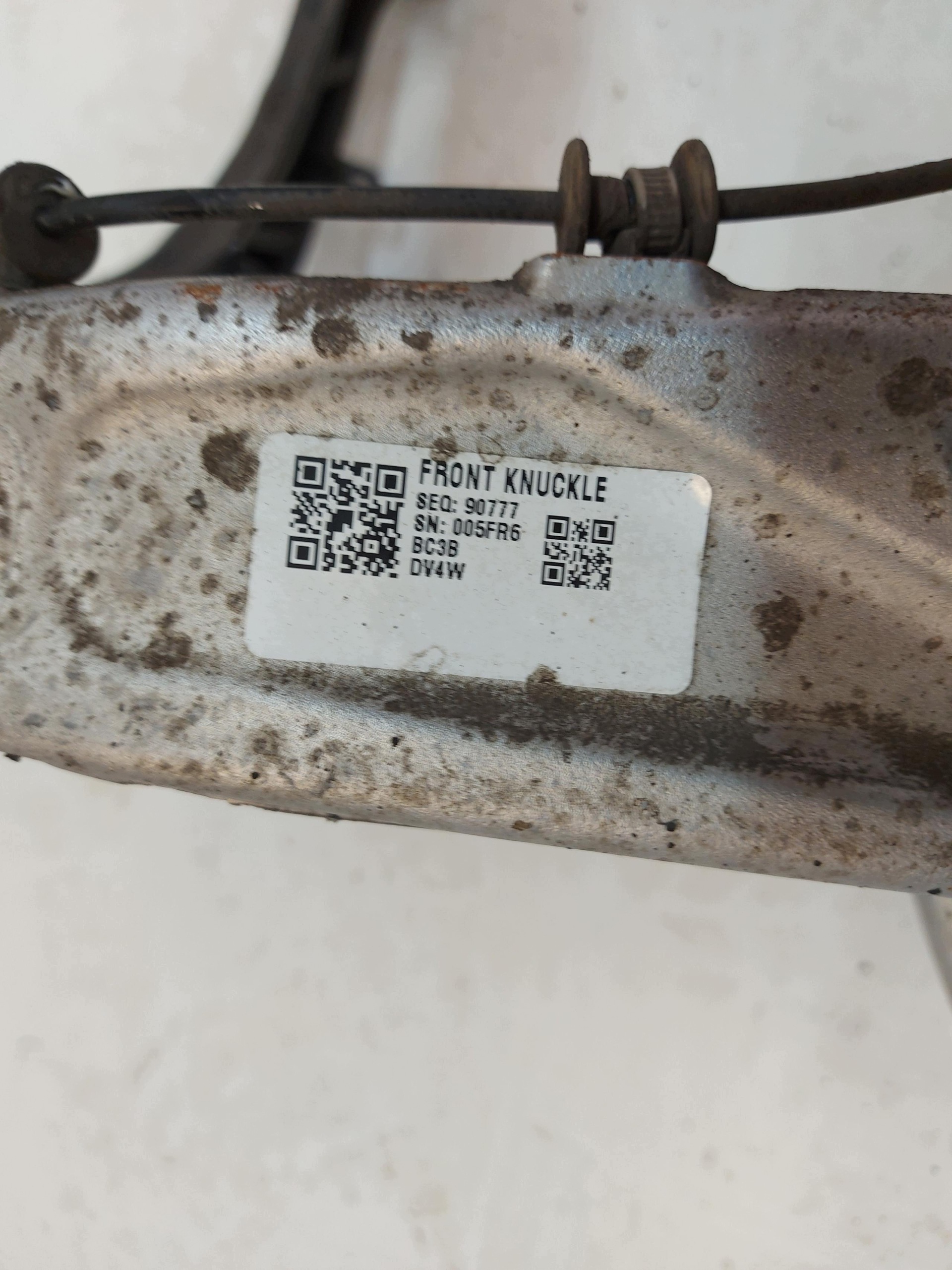 TESLA MODEL 3 2022r shock absorber arm swing front right 4x4