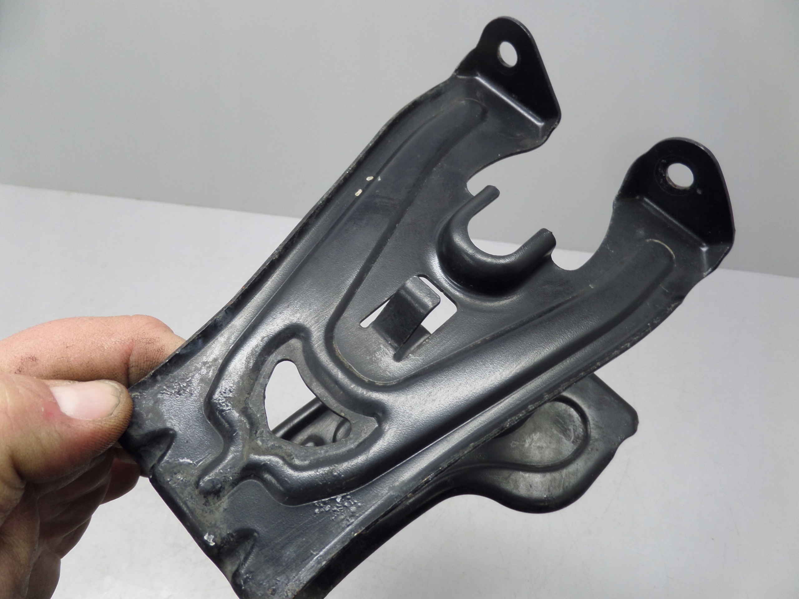 bracket holder POMPY ABS SMART FORTWO 450 98-07
