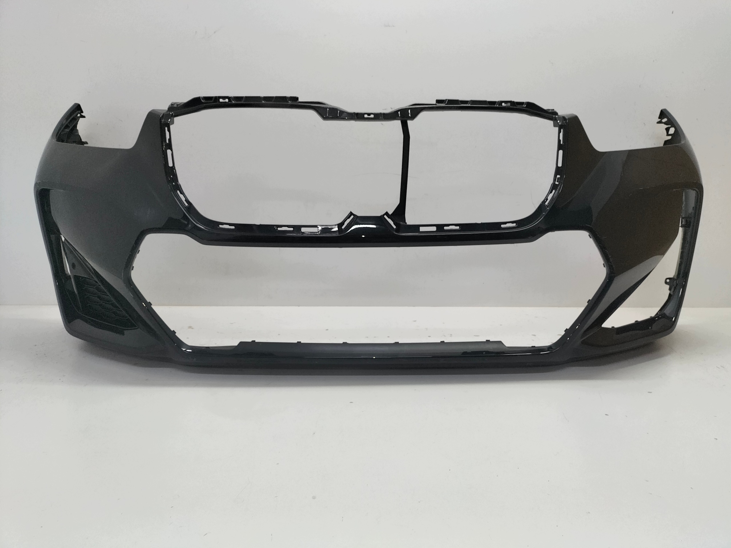 nárazník přední předek BMW X1 U11 22- m-packet