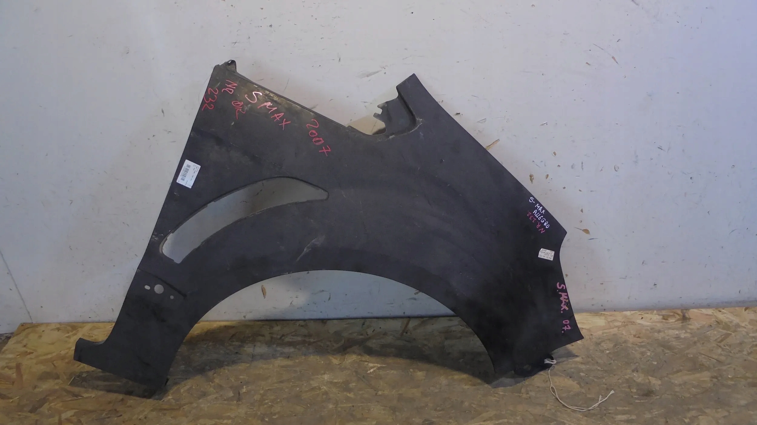 blatník předek pravý Ford S-MAX 06-14