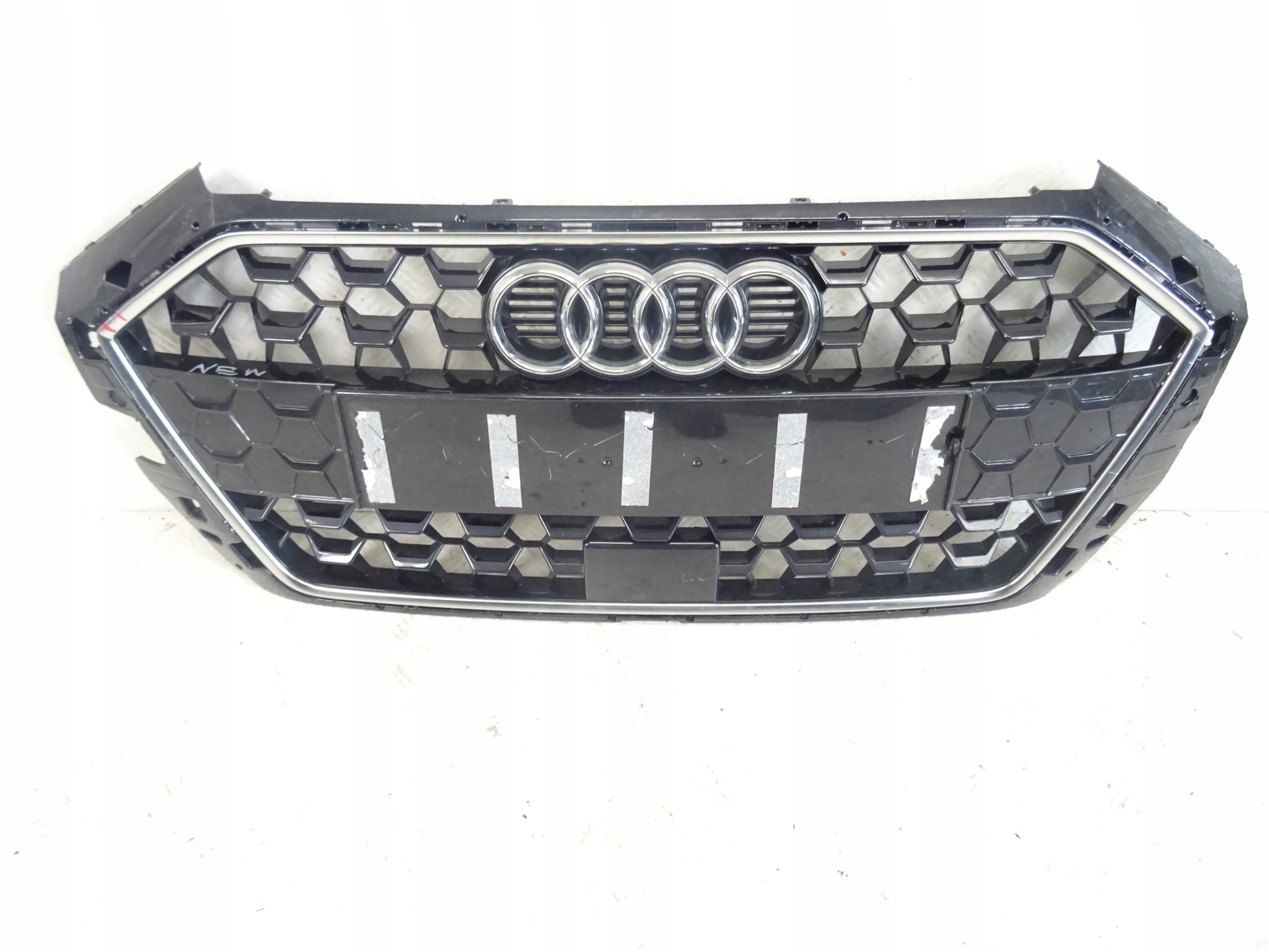 grill grille radiator front front AUDI A1 II S-LINE 82A853653B