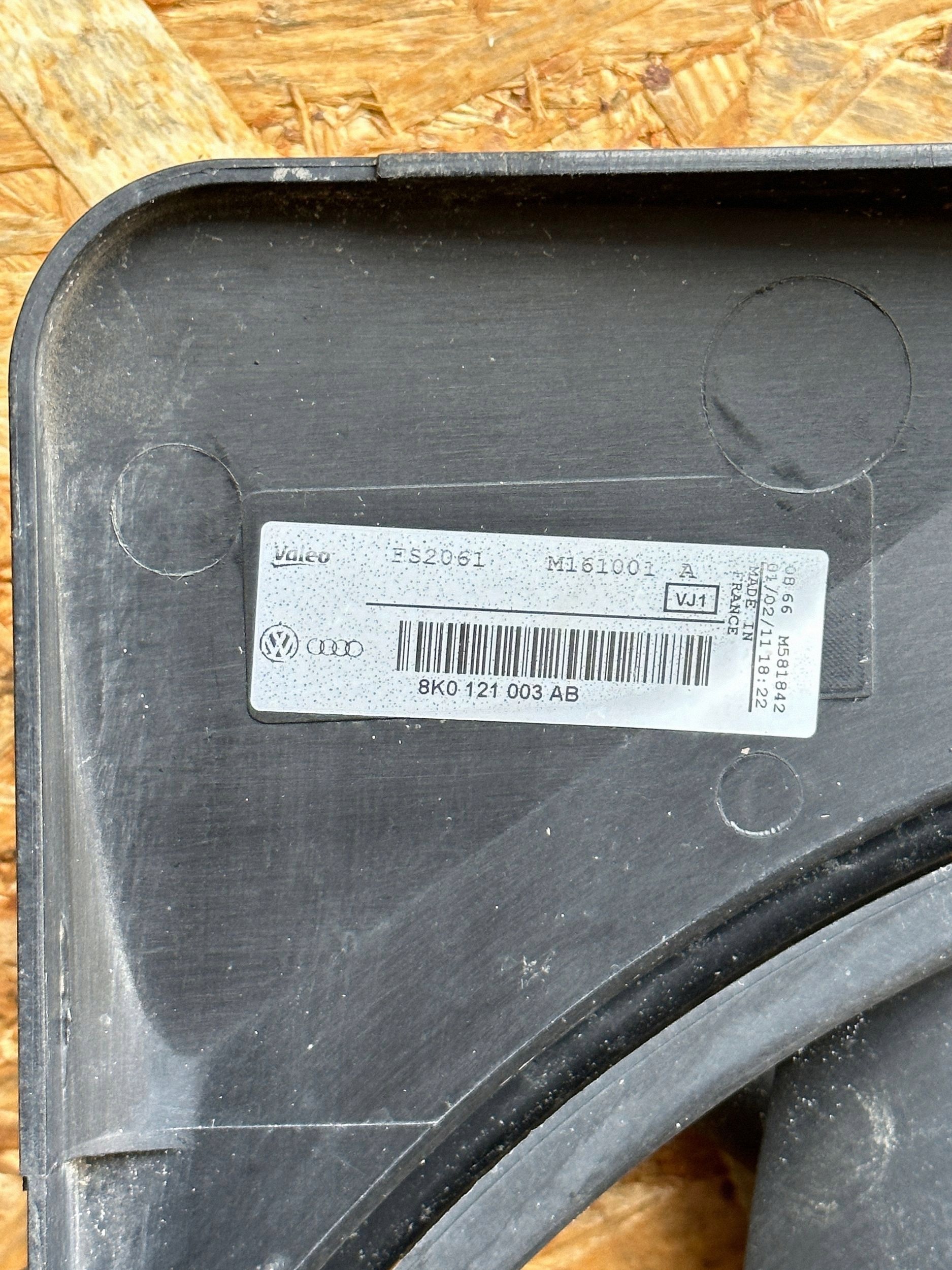 AUDI A4 S4 B8 8K A5 8T 2.0TDI ventilátor chladiče obal 8K0121003AB