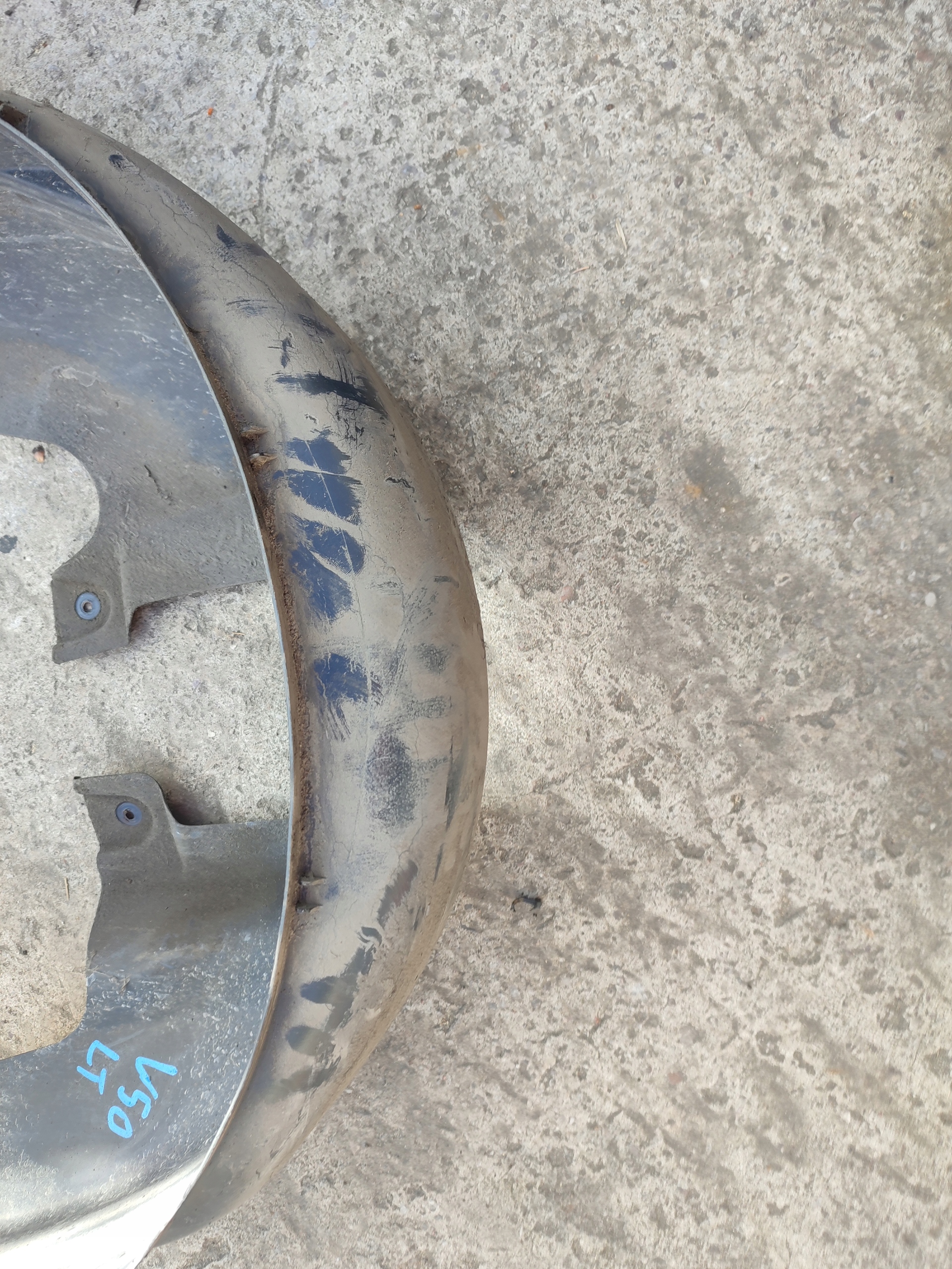 mudguard left rear part left rear. VOLVO V50