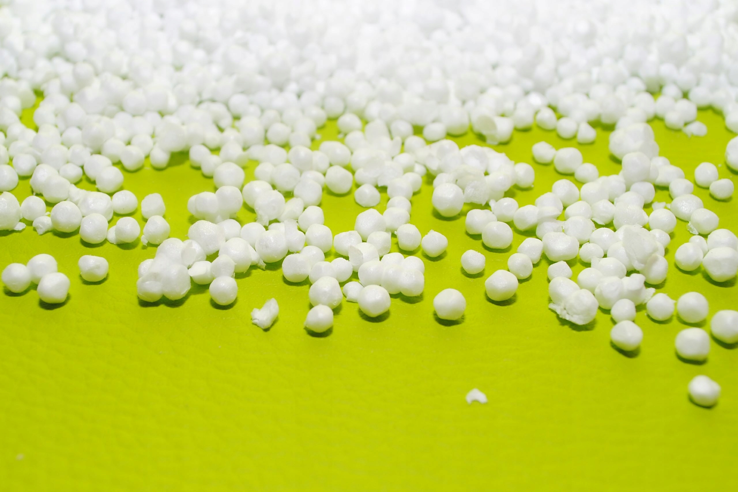 REGRANULAT STYROPIANOWY 80L WYPEŁNIENIE PUF SAKO Wysokość mebla 1 cm