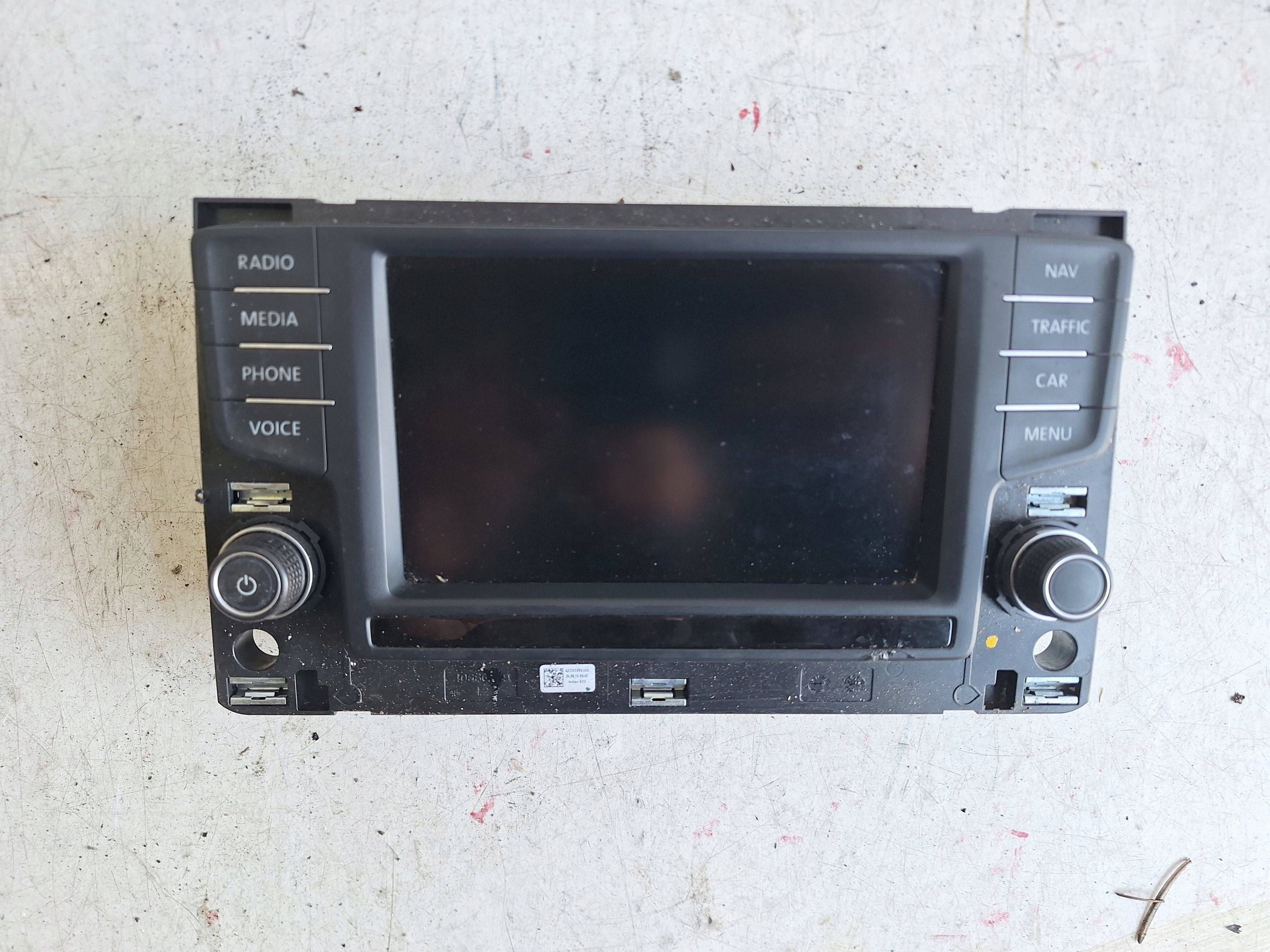 VOLKSWAGEN PASSAT B8 15-19 display LCD 3G0919605D