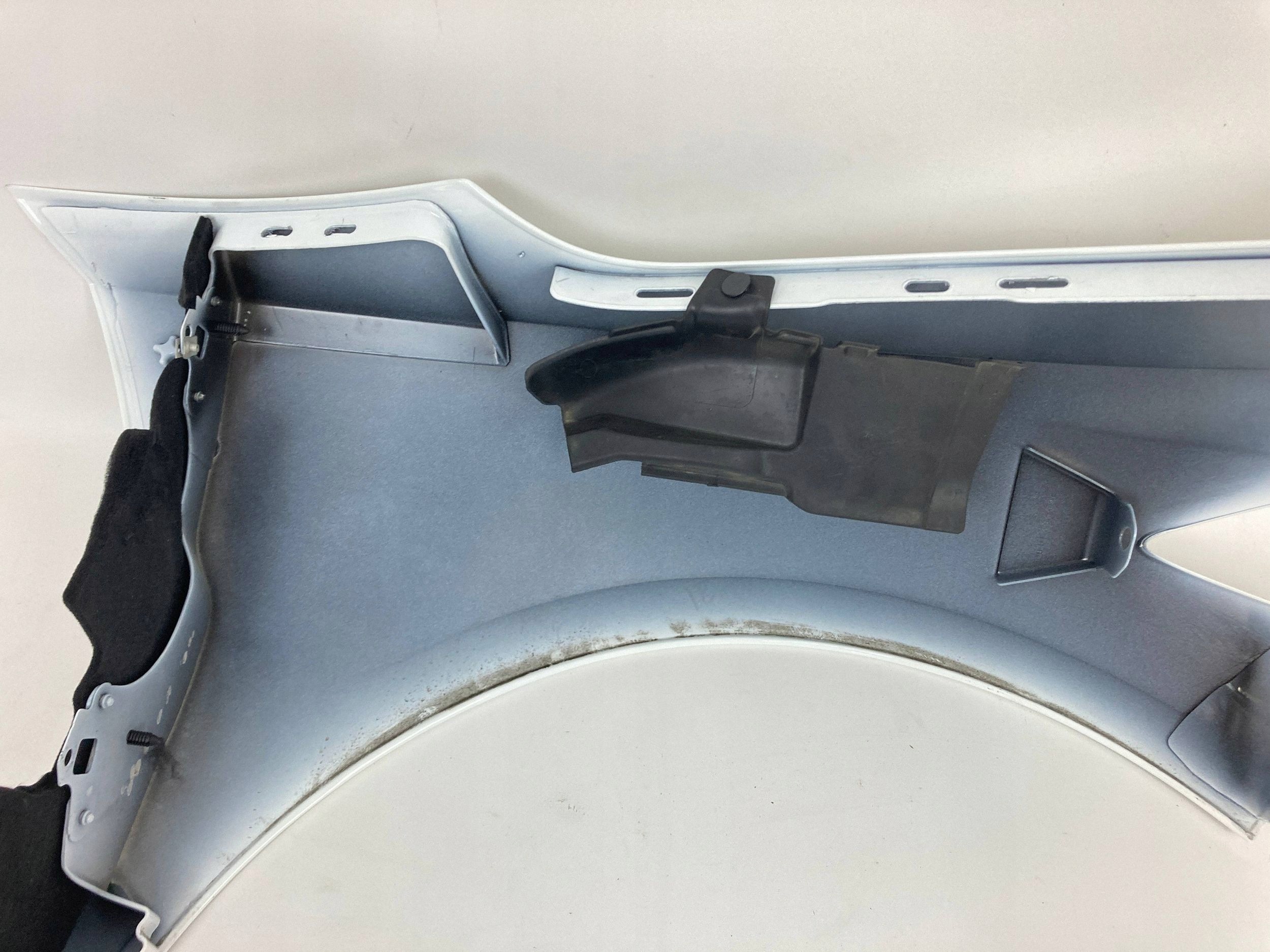 Chevrolet Corvette C8 Stingray Z51 fender front left 2020-2026 OEM