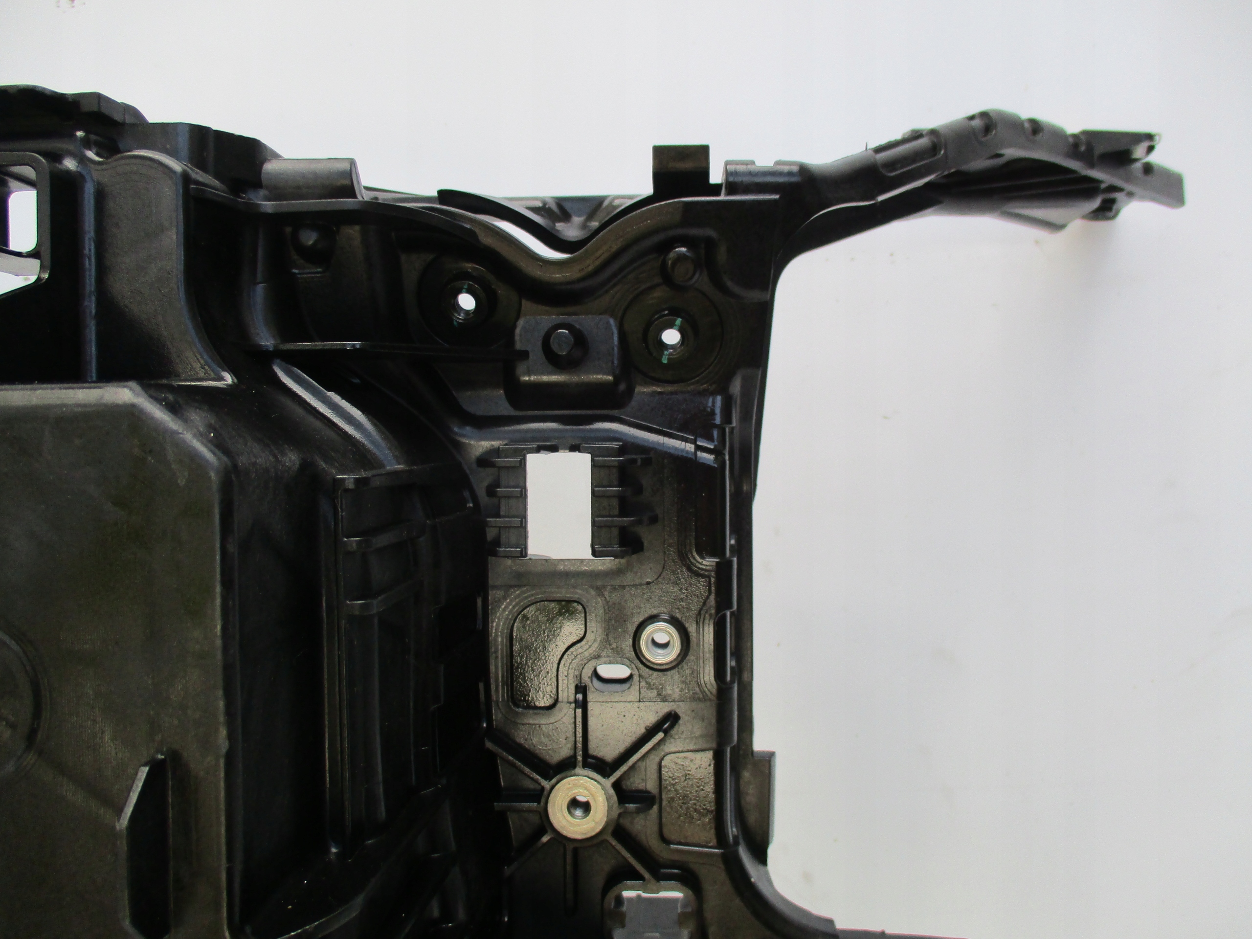front body wall front Audi Q3 83A805594F
