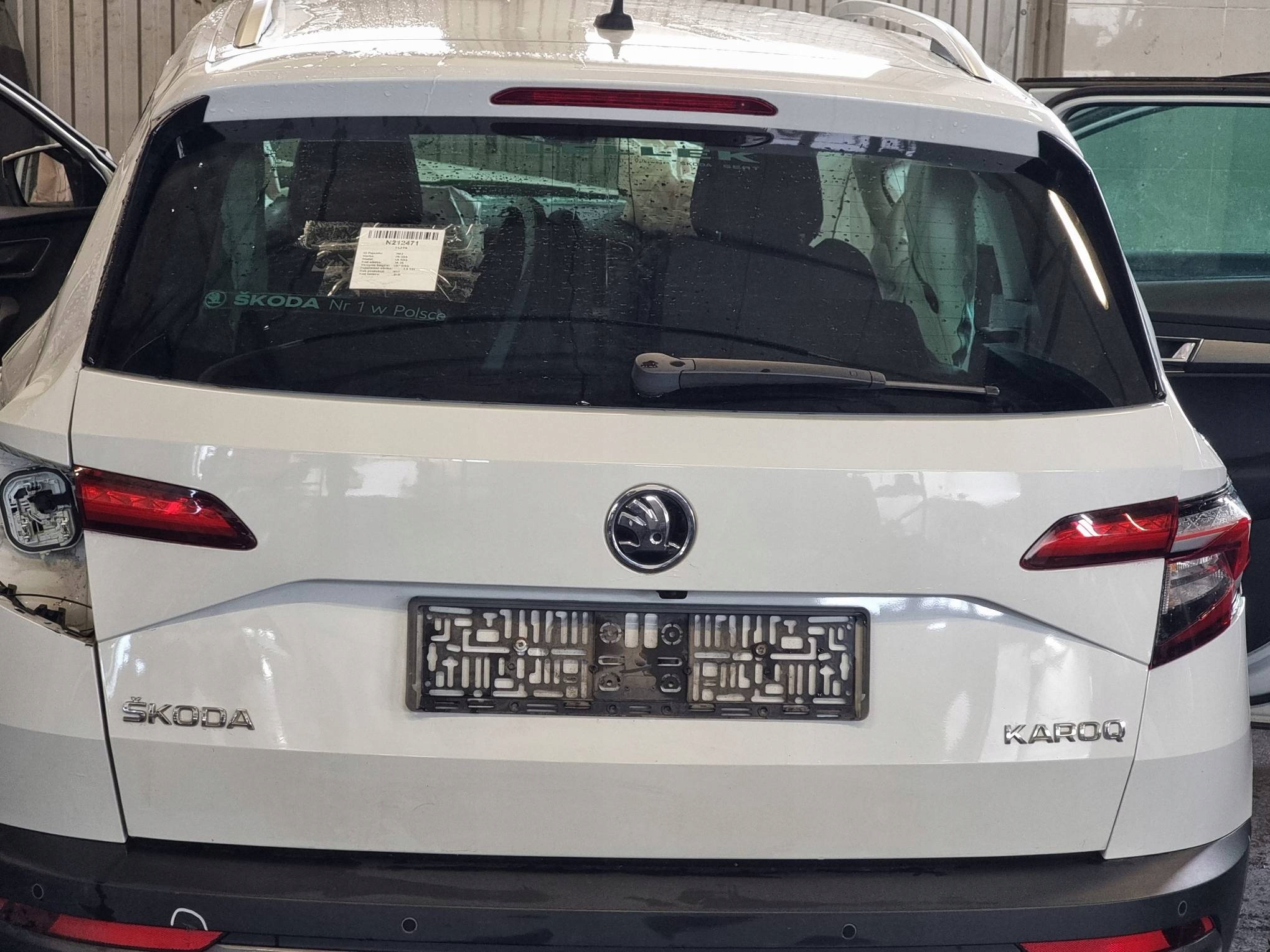 KLAPA TYŁ LS9R SKODA KAROQ BIAŁA