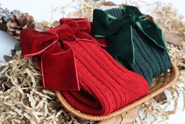 Podkolanówki skarpetki z kokardkami VELVET ZIELONE świąteczne 104-110 3-5L Wiek dziecka 3 lata +