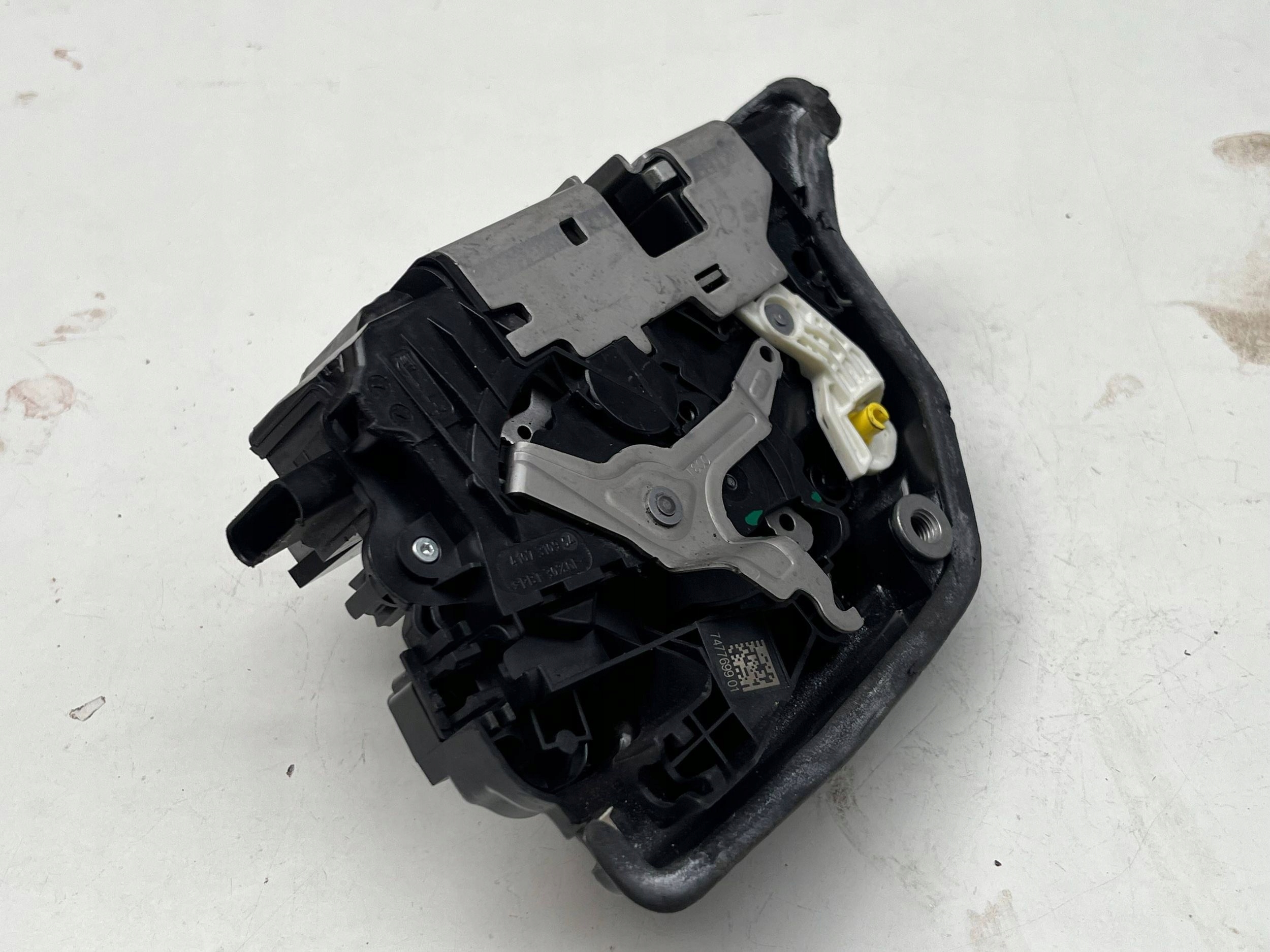BMW X7 G07 lock door left front SOFTCLOSE 7477699 @M