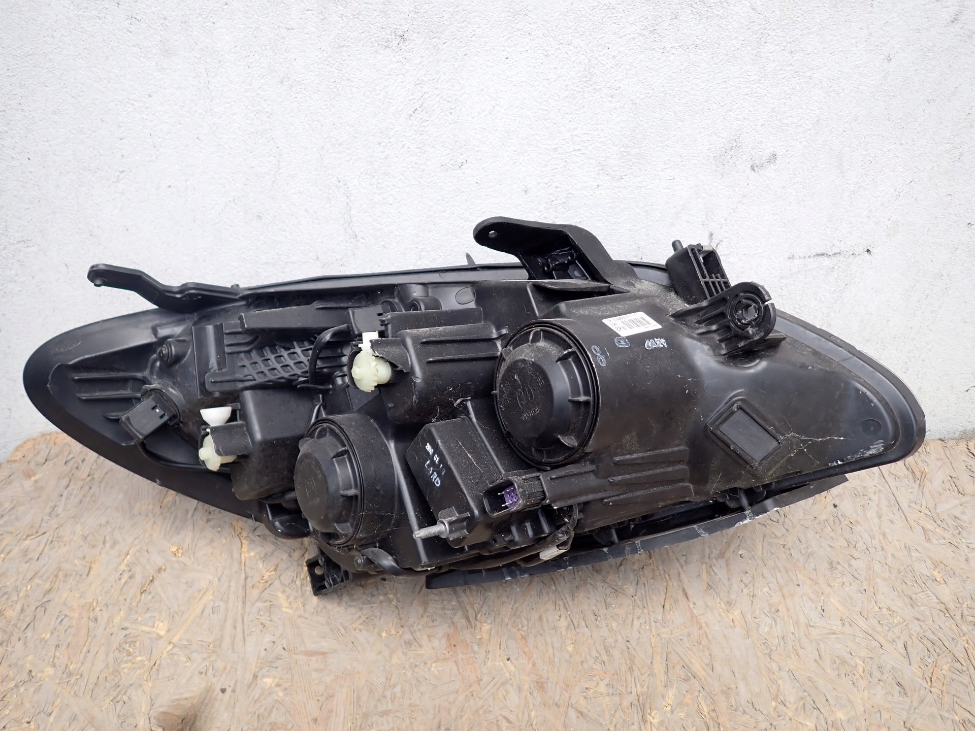 light left REFLEKTOR left OPEL MOKKA J13 2012-2016R 42435929