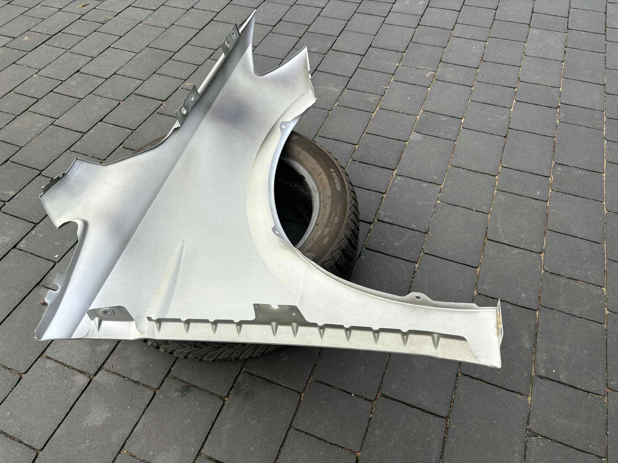 fender left front VW TOURAN II 5TA 5TA821105