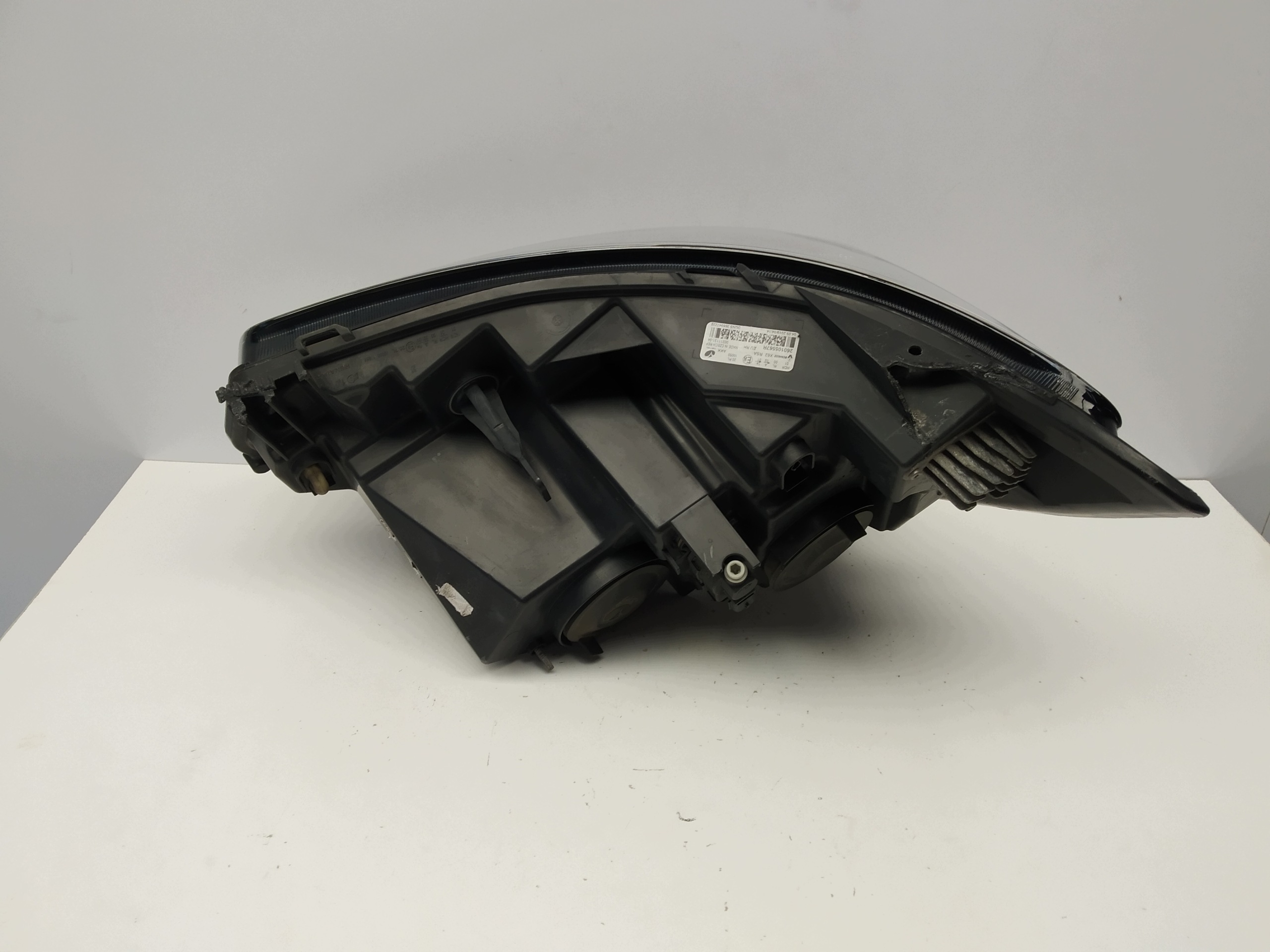 2019r + Renault Master IV III lift reflektor light front right 260105567R