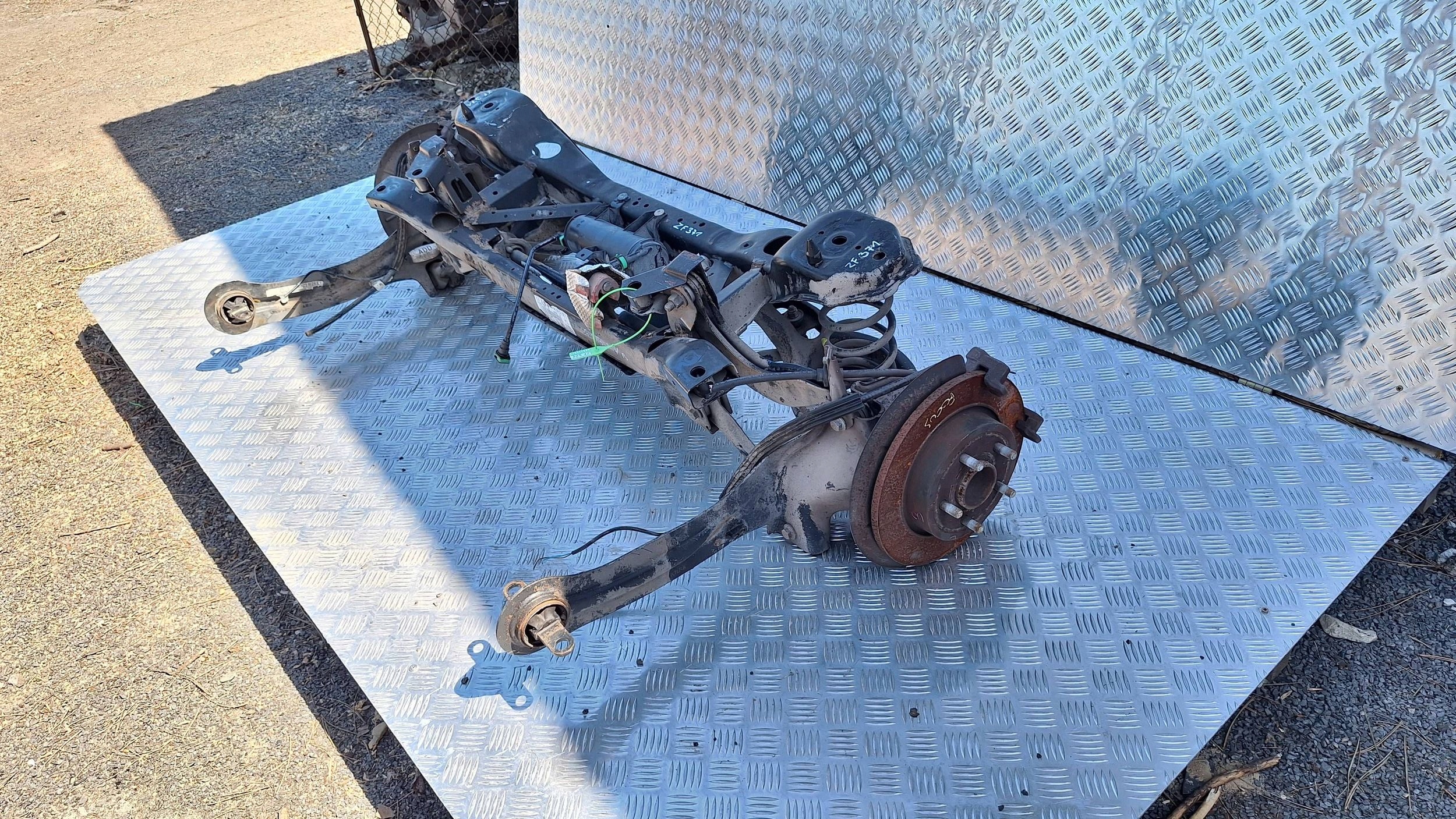 sider axis hubs sususpension rear part FORD FOCUS MK3 HB