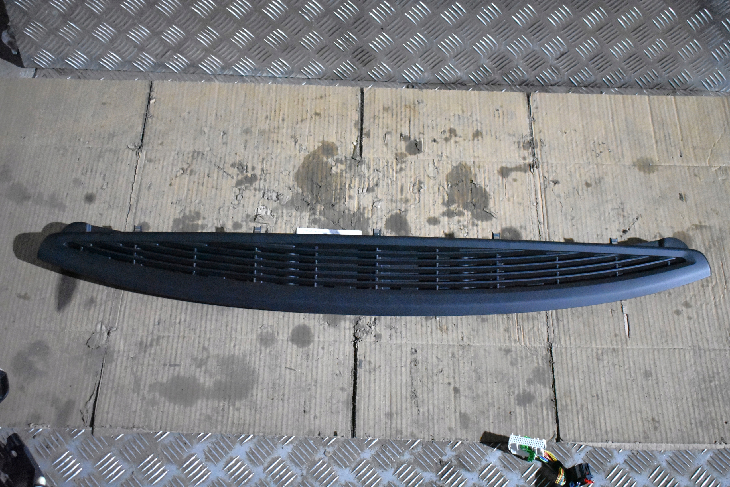 IDEALNA moulding grid cover air conditioning devices BMW G30 1