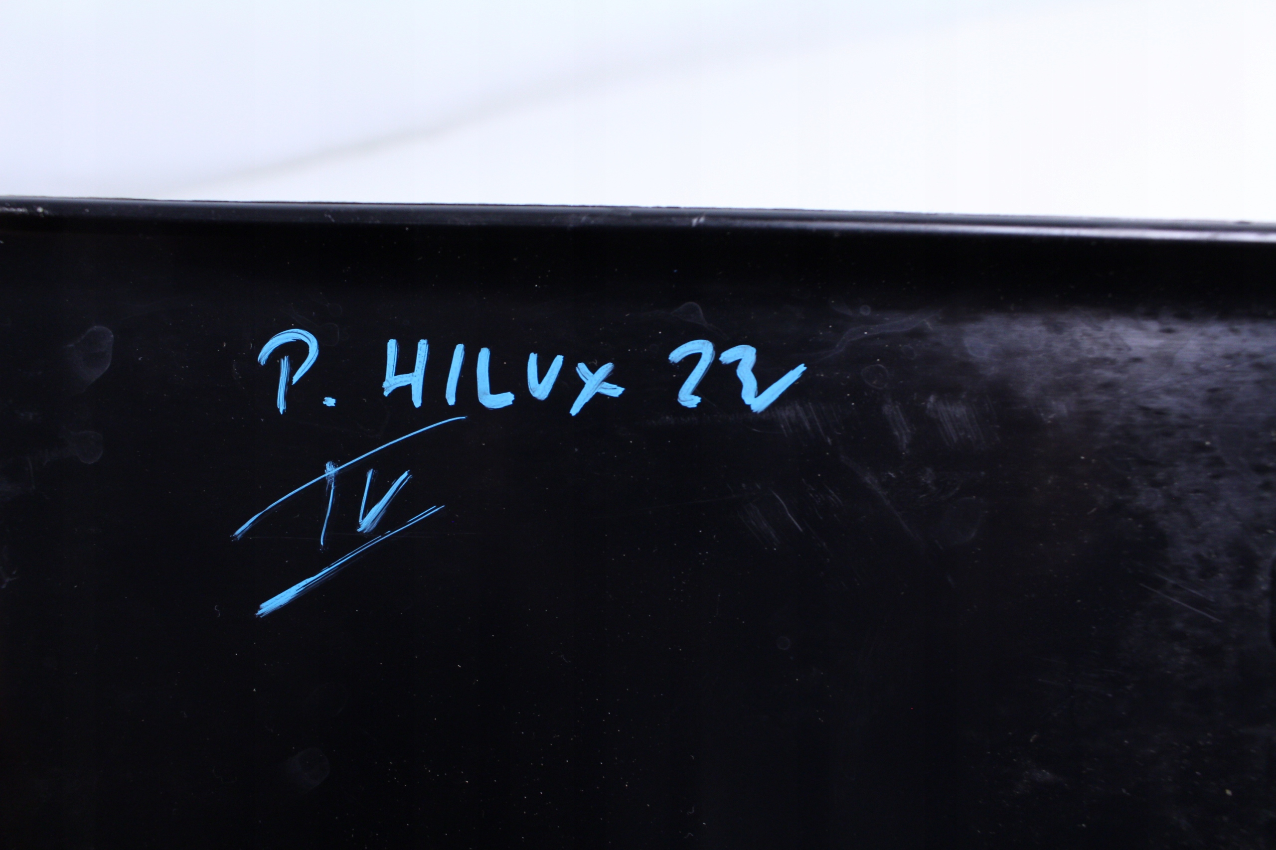 CHLAPACZ PRAWY TYŁ TOYOTA HILUX VIII 8 23r. Producent Toyota OE