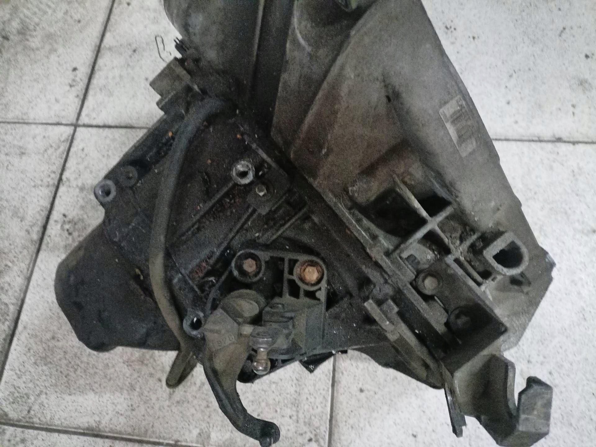 Getriebe Nissan Qashqai J10 2008 CEJR0S2GST