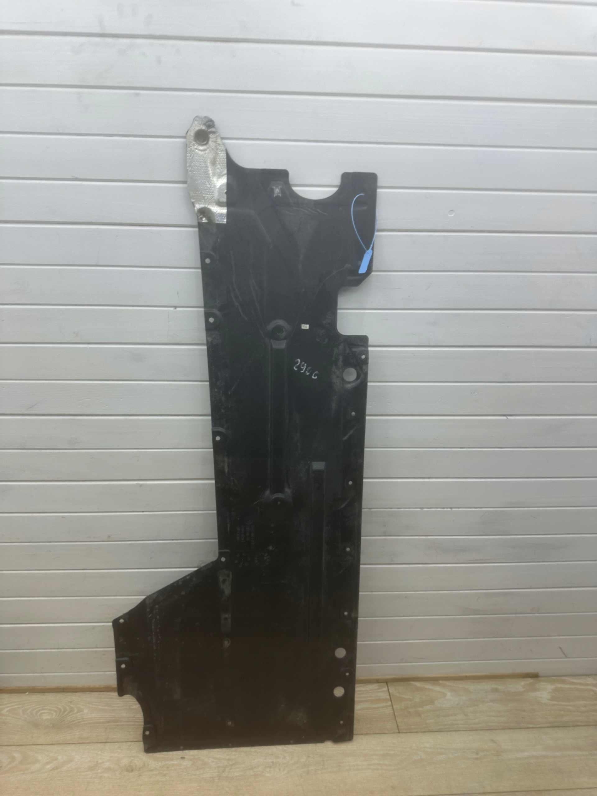 BMW M2 F87 Blende Abdeckung Unterfahrschutz rechts 8055952