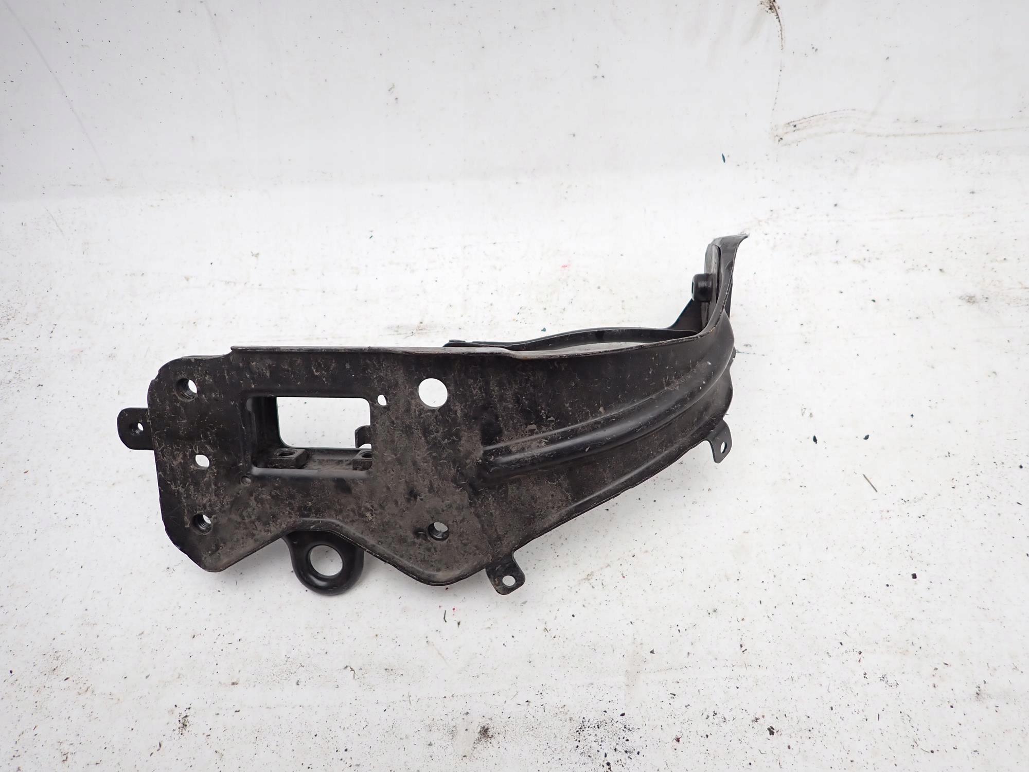 MERCEDES E-KLASA W211 02-09 console holder left