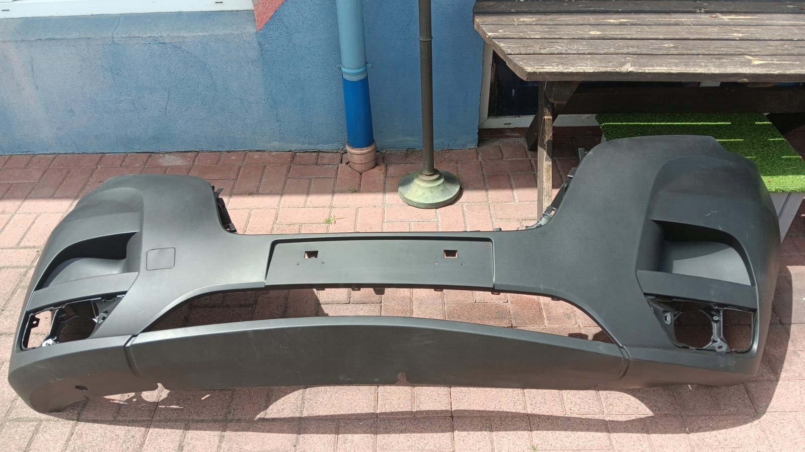 bumper front RENAULT MASTER IV 620228205R