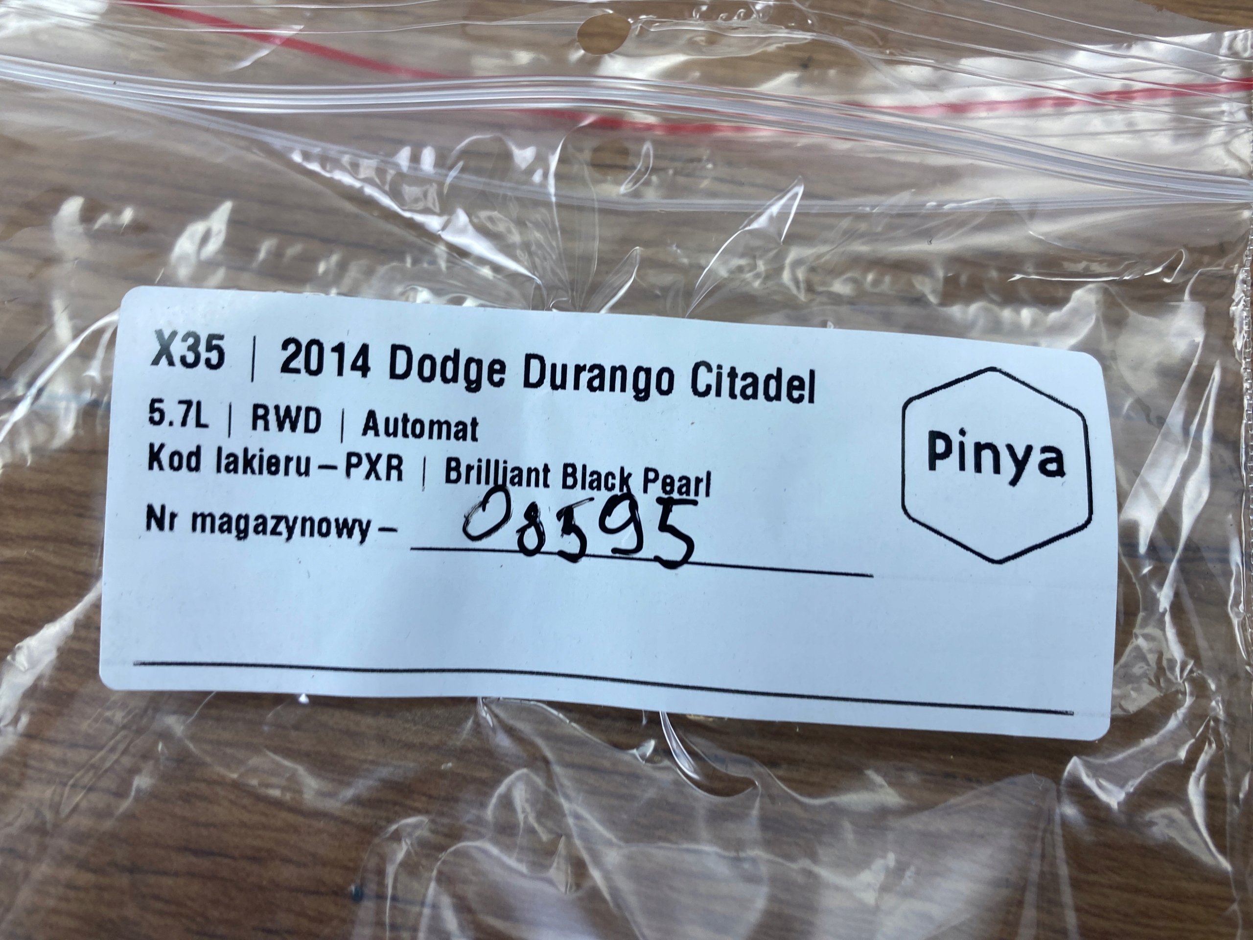 Haczyk Supporto interna Dodge Durango 5.7L 2014+ USA
