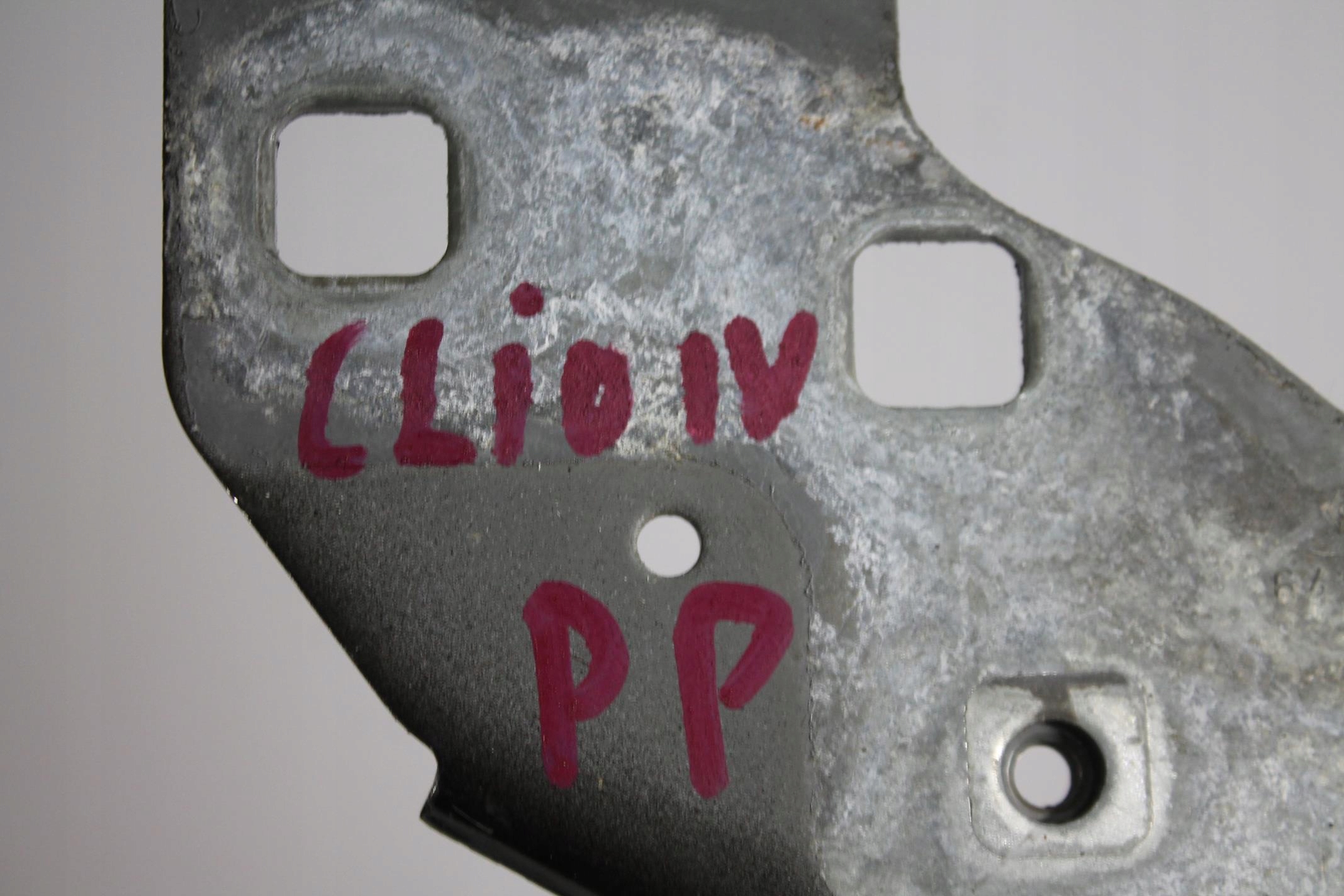 console supports right front 641802835R CLIO IV