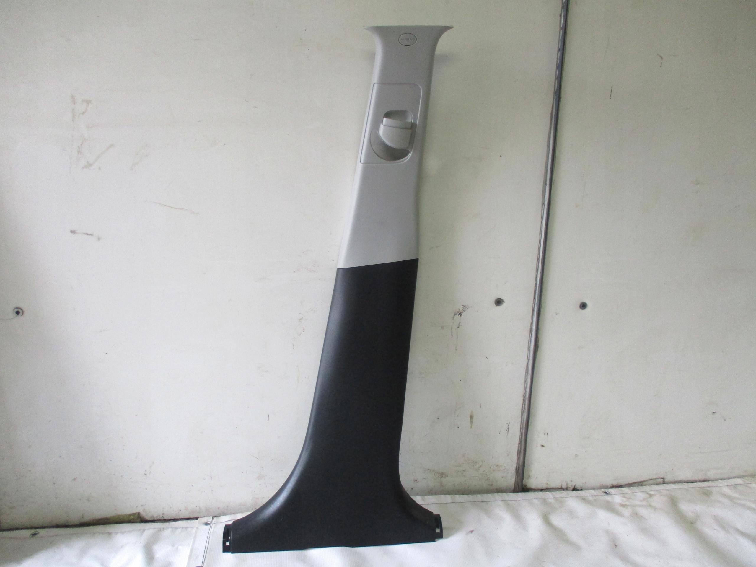 pillar central Hyundai i20 85845-1J000