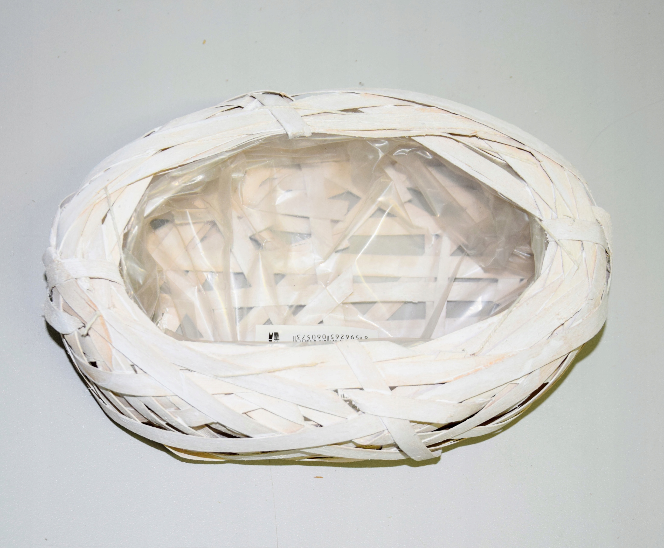 DREWNIANA DONICZKA PLECIONA BIAŁA 21x26x8 CM Materiał rattan