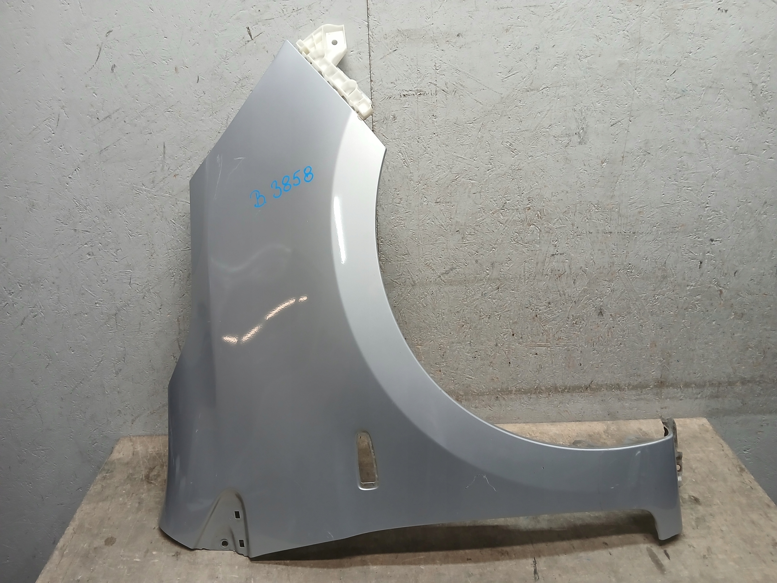 fender front right MITSUBISHI SPACE STAR II 2 13-19