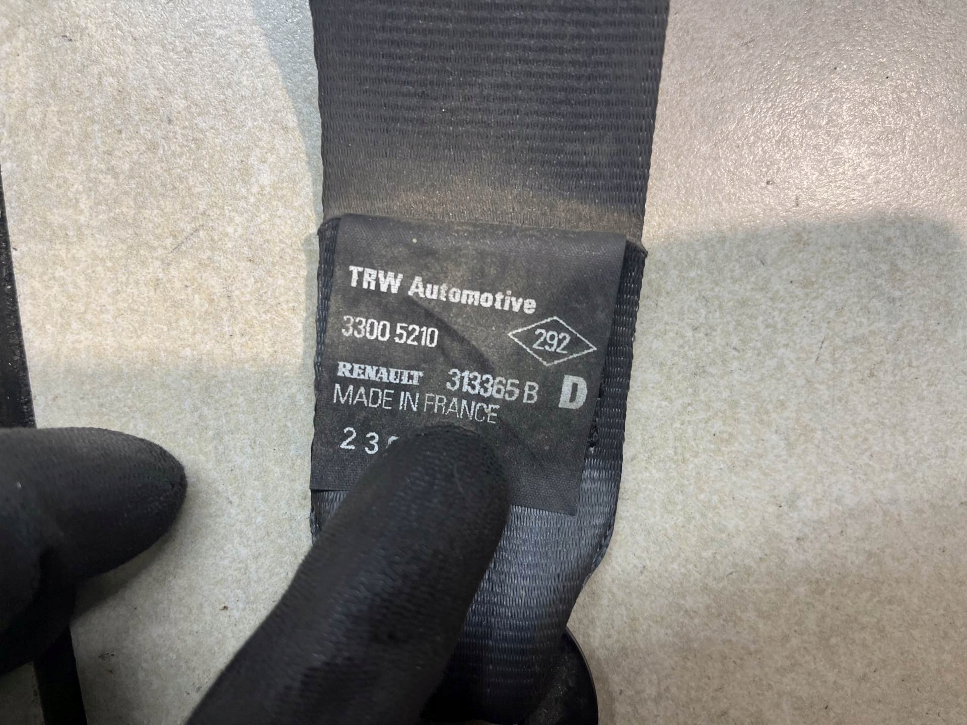 Gurten Sicherheits rechts vorne KANGOO 1.9 D 33005210