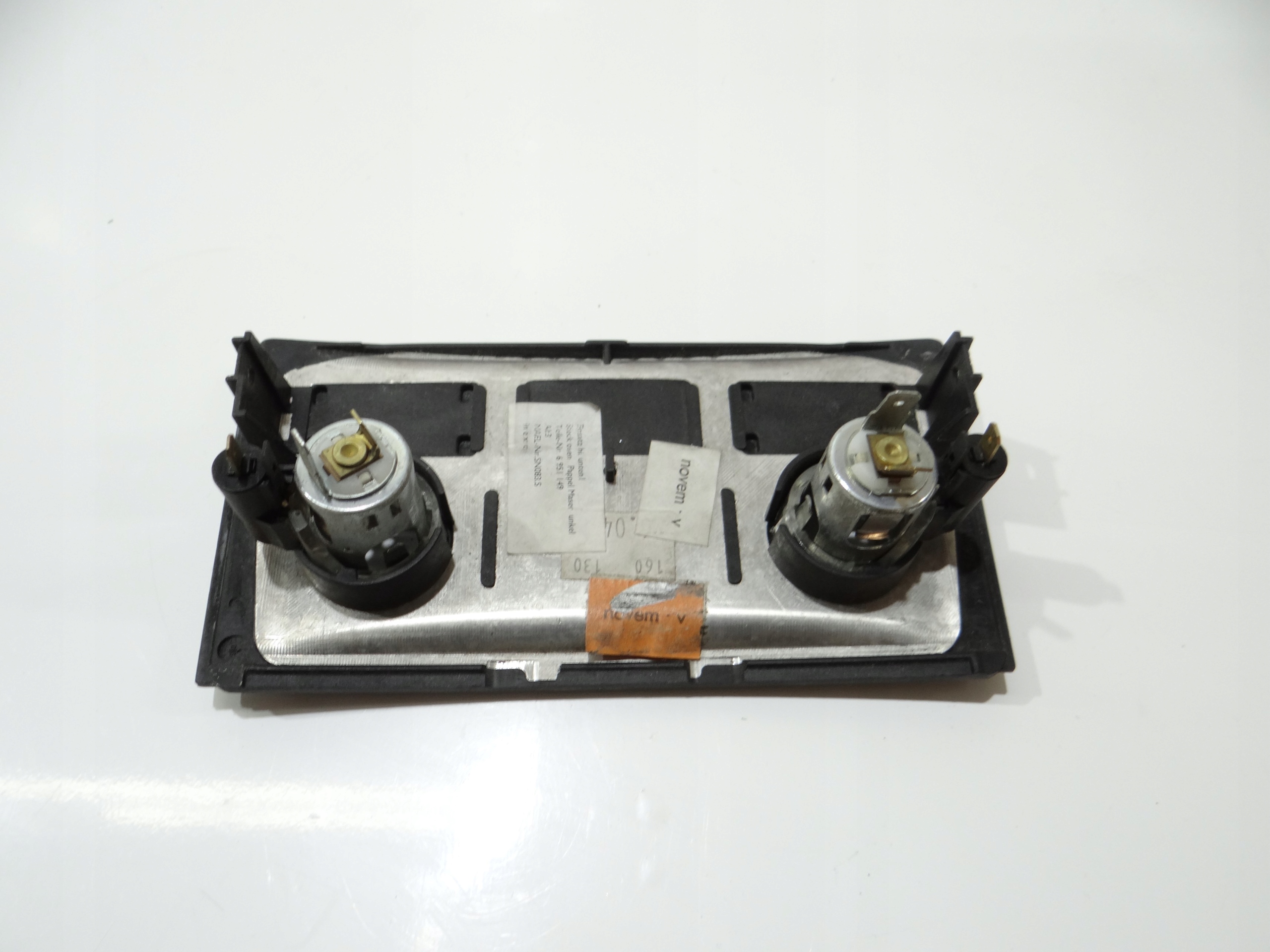 DEKOR adapter ZAPALNICZKI BMW E60 E61 6951149