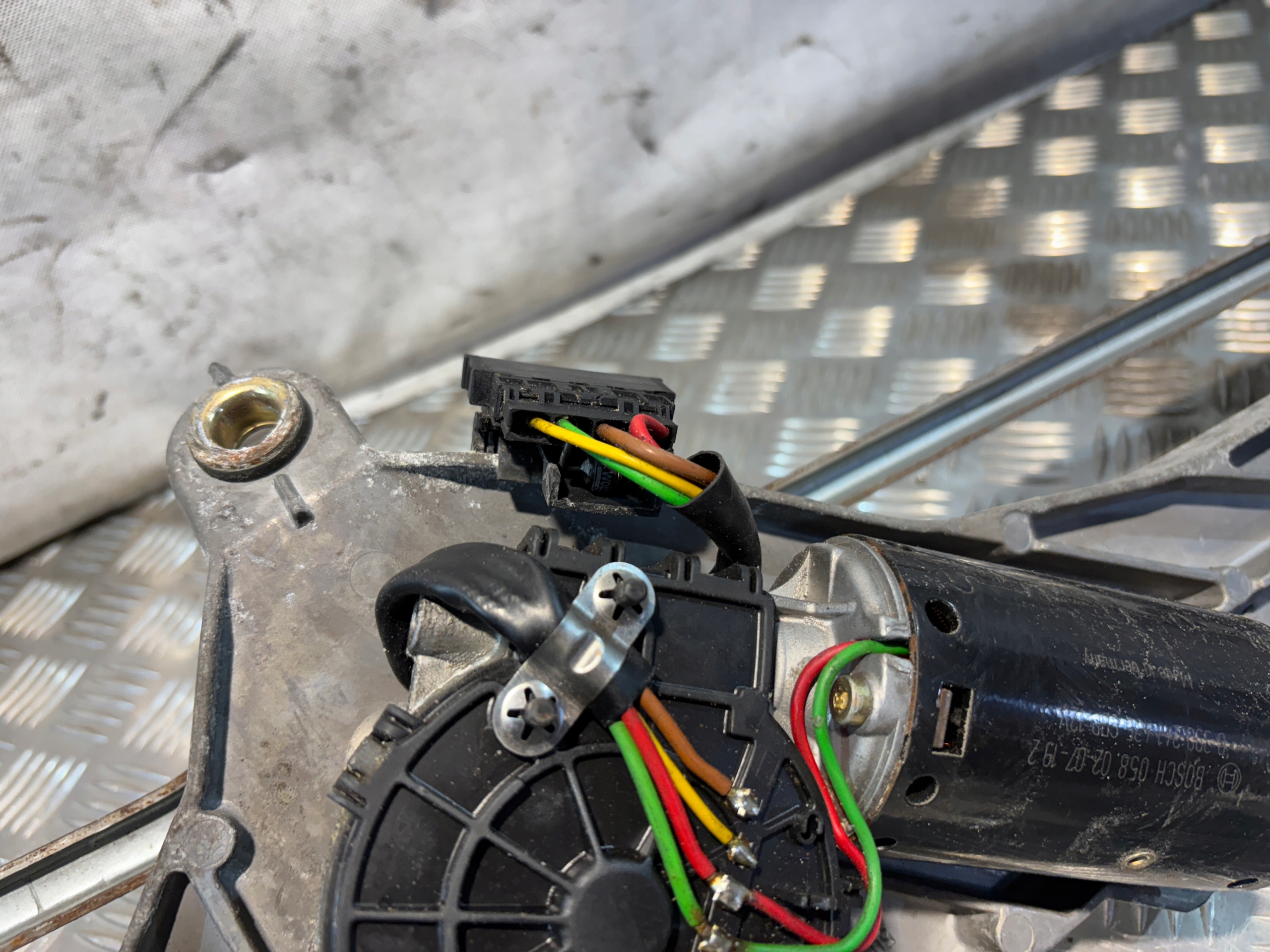 Wischergestänge przednich Mercedes W220