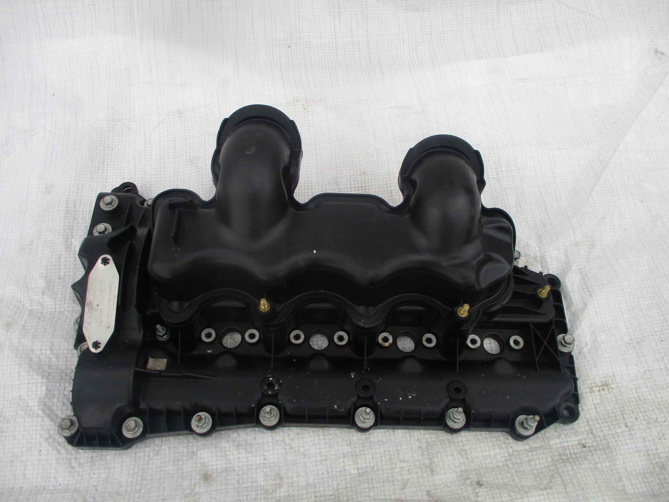 RANGE ROVER IV L405 SPORT 4.4D KOLEKTOR SSĄCY POKRYWA ZAWORÓW GŁOWICY LEWA