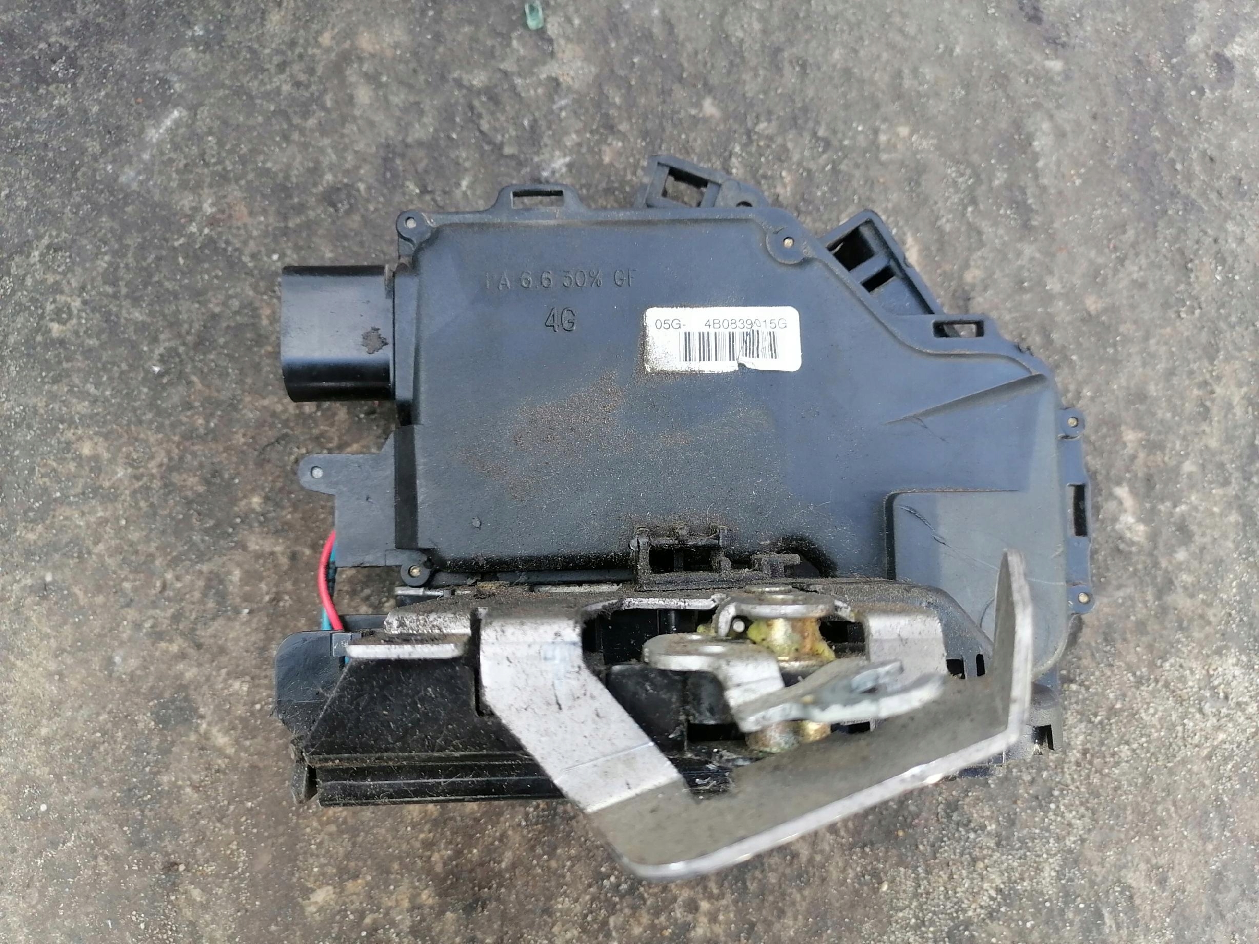 lock door left rear part AUDI A6 C5 7PIN 4B0839015G