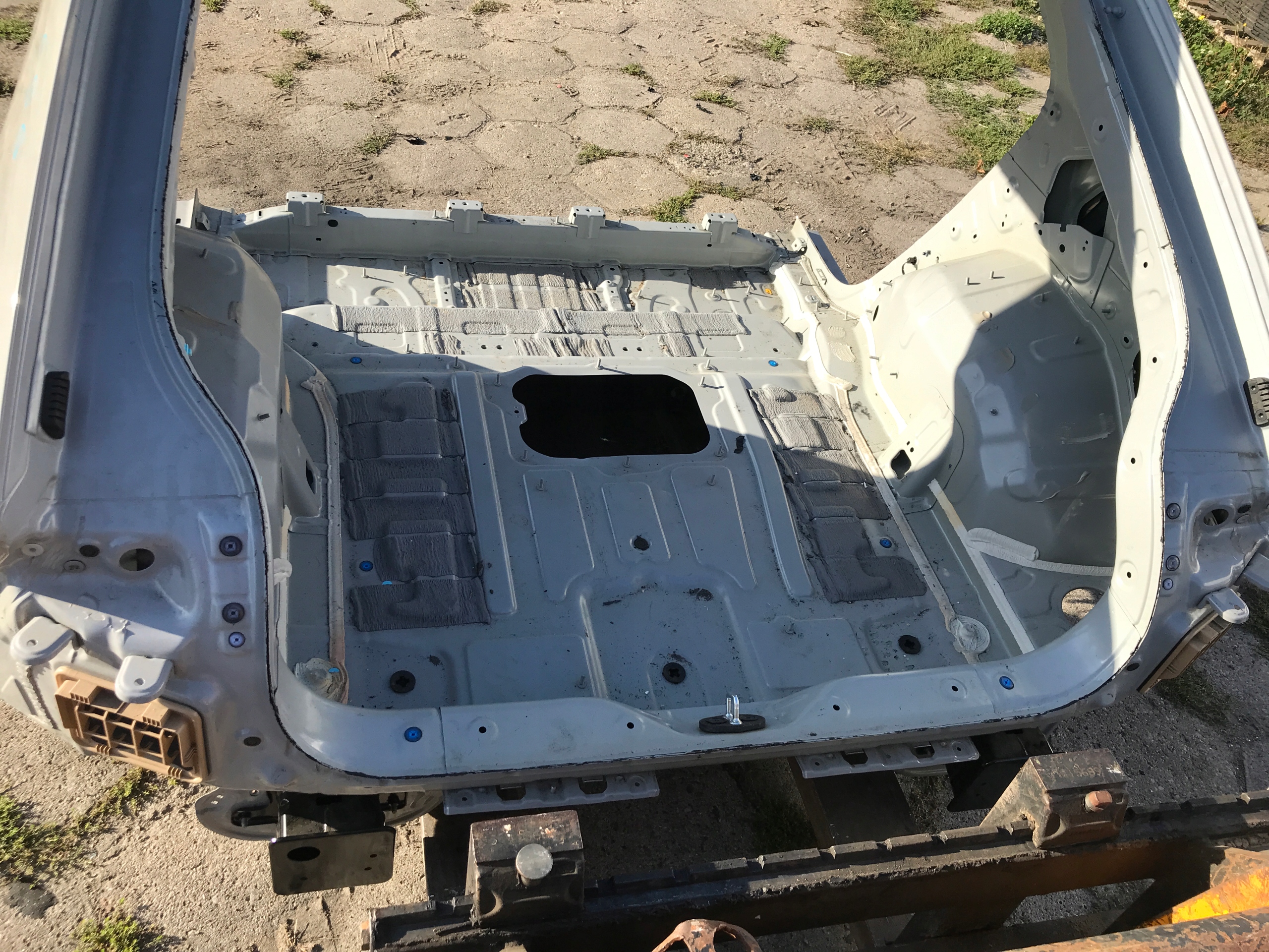 HYUNDAI IONIQ 5 ĆWIARTKA LEWA PRAWA BŁOTNIK TYŁ DUPA DACH PANORAMA Typ samochodu Samochody osobowe